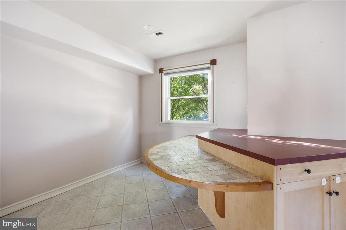 CAMELOT ESTATES - Residential