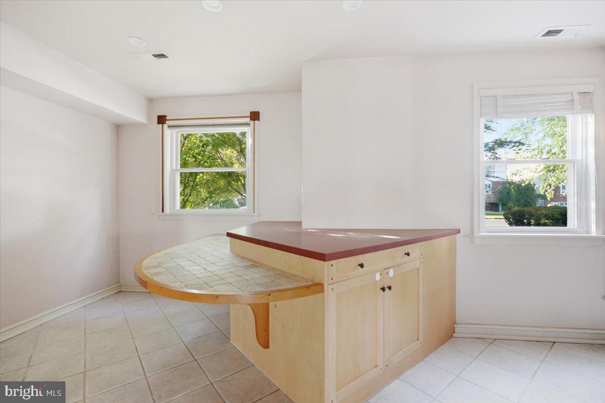 CAMELOT ESTATES - Residential