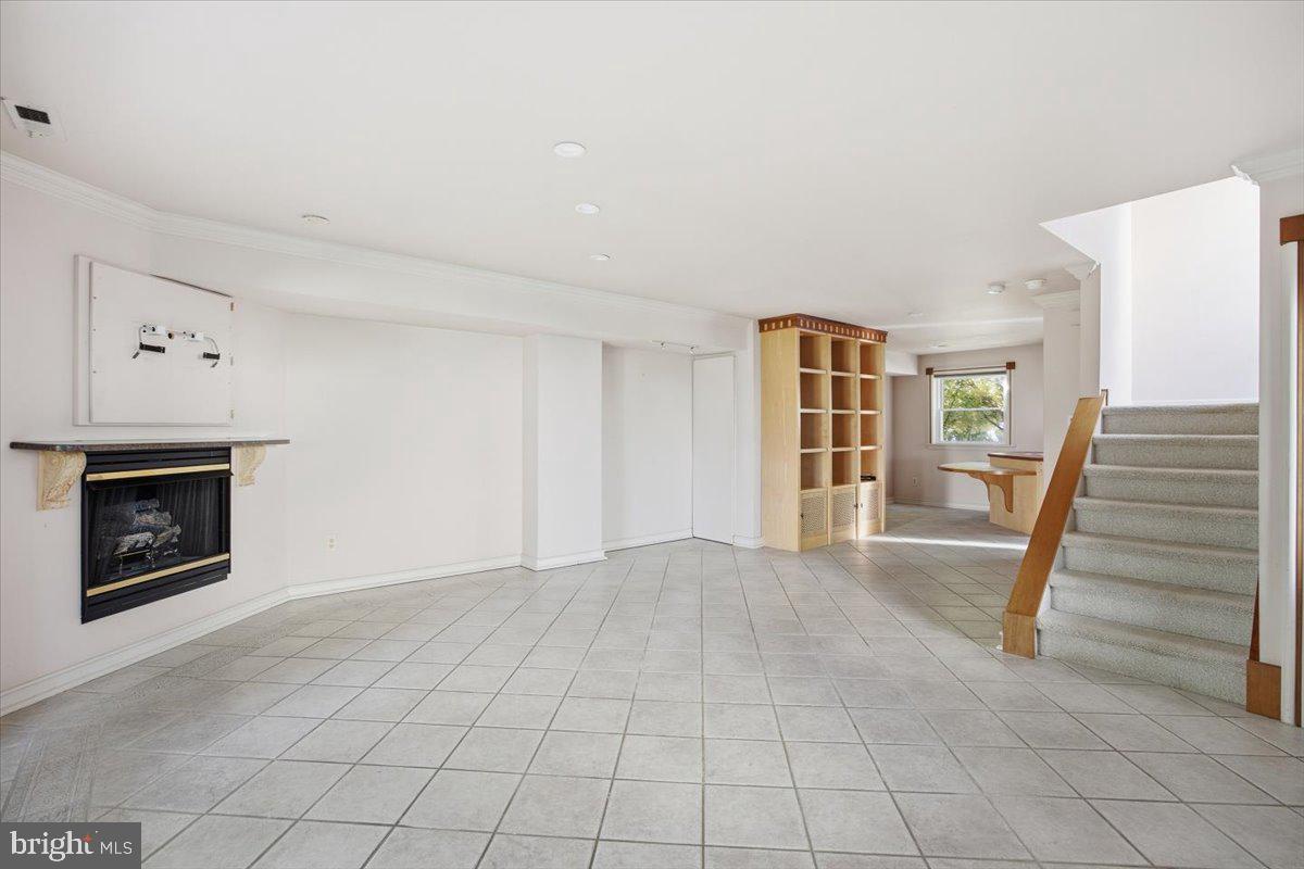 CAMELOT ESTATES - Residential