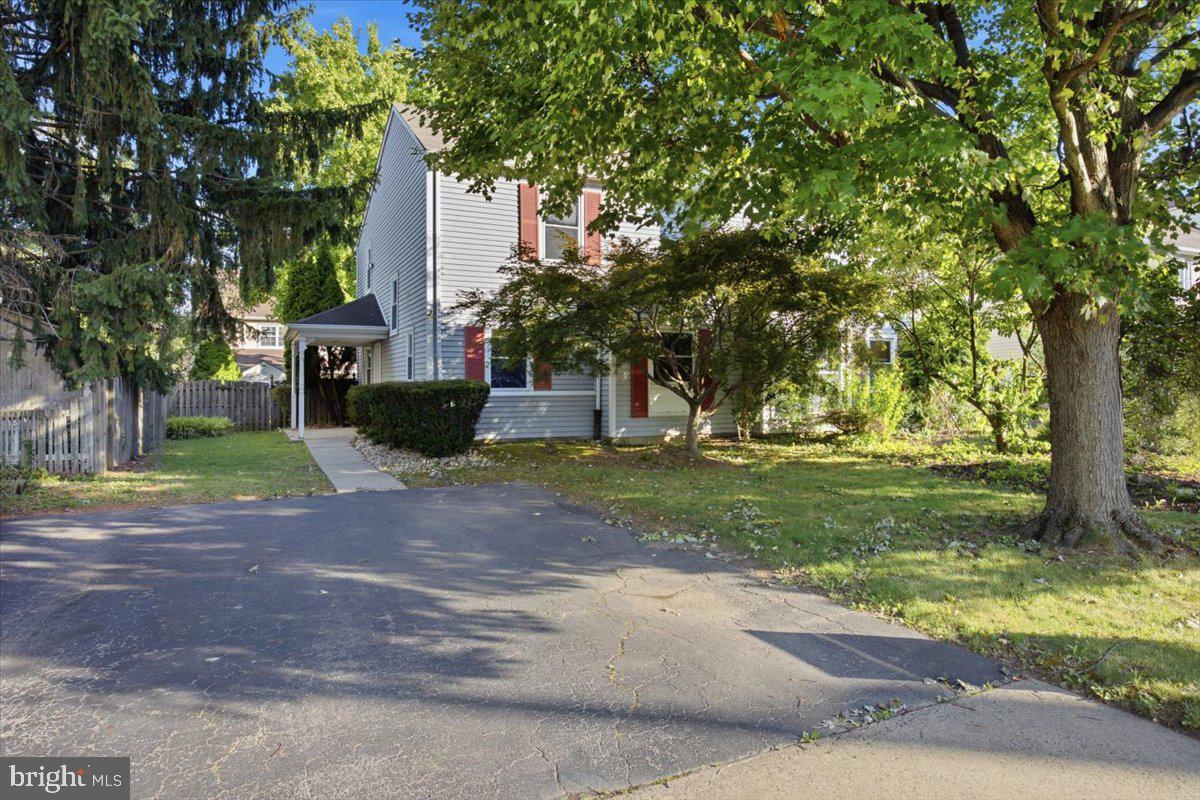 CAMELOT ESTATES - Residential