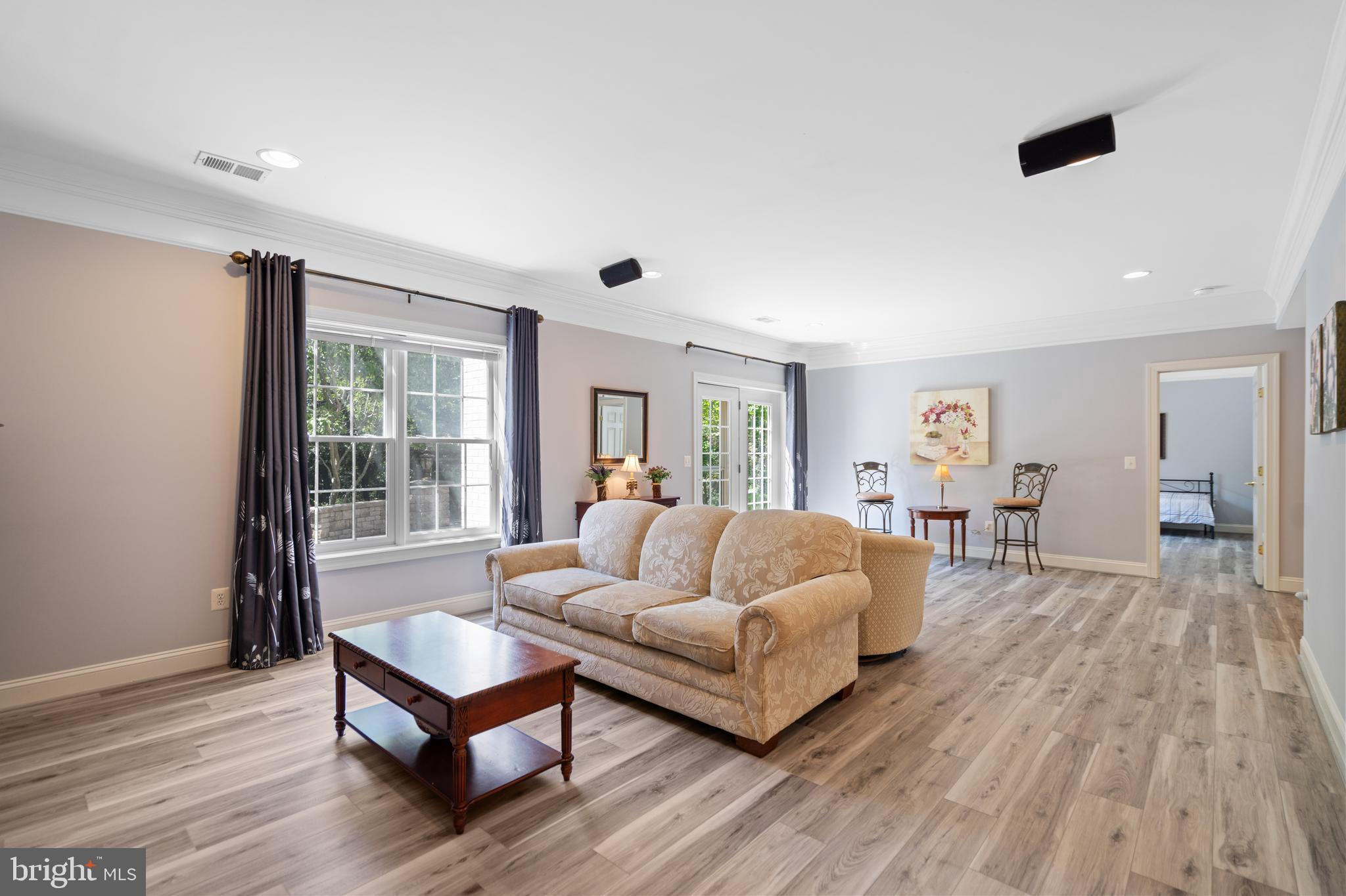 CEDAR CREST - Residential