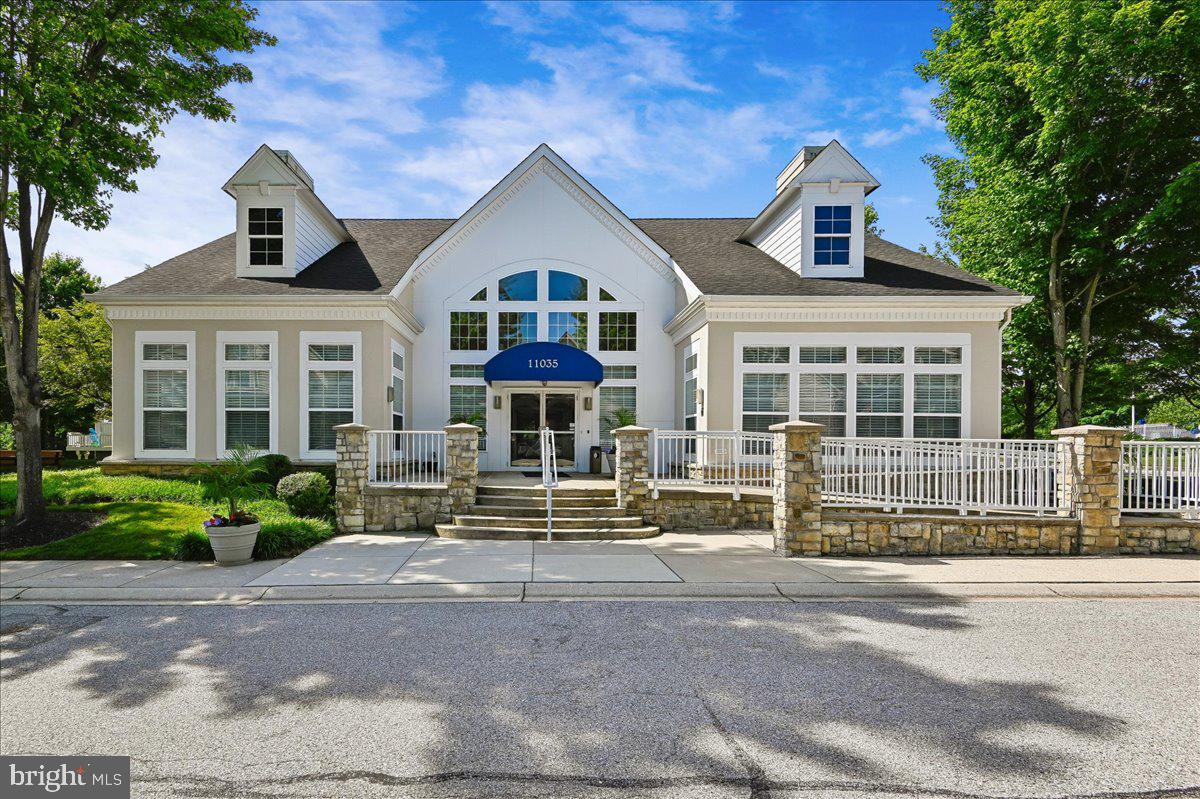 COURTYARDS AT WAVERLY WOODS EAST - Residential