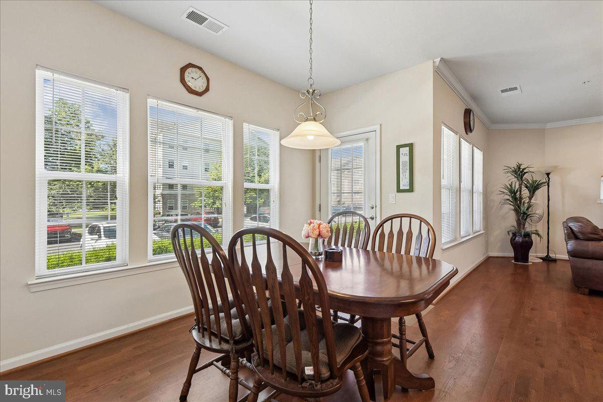 COURTYARDS AT WAVERLY WOODS EAST - Residential