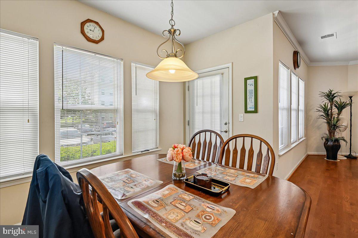 COURTYARDS AT WAVERLY WOODS EAST - Residential