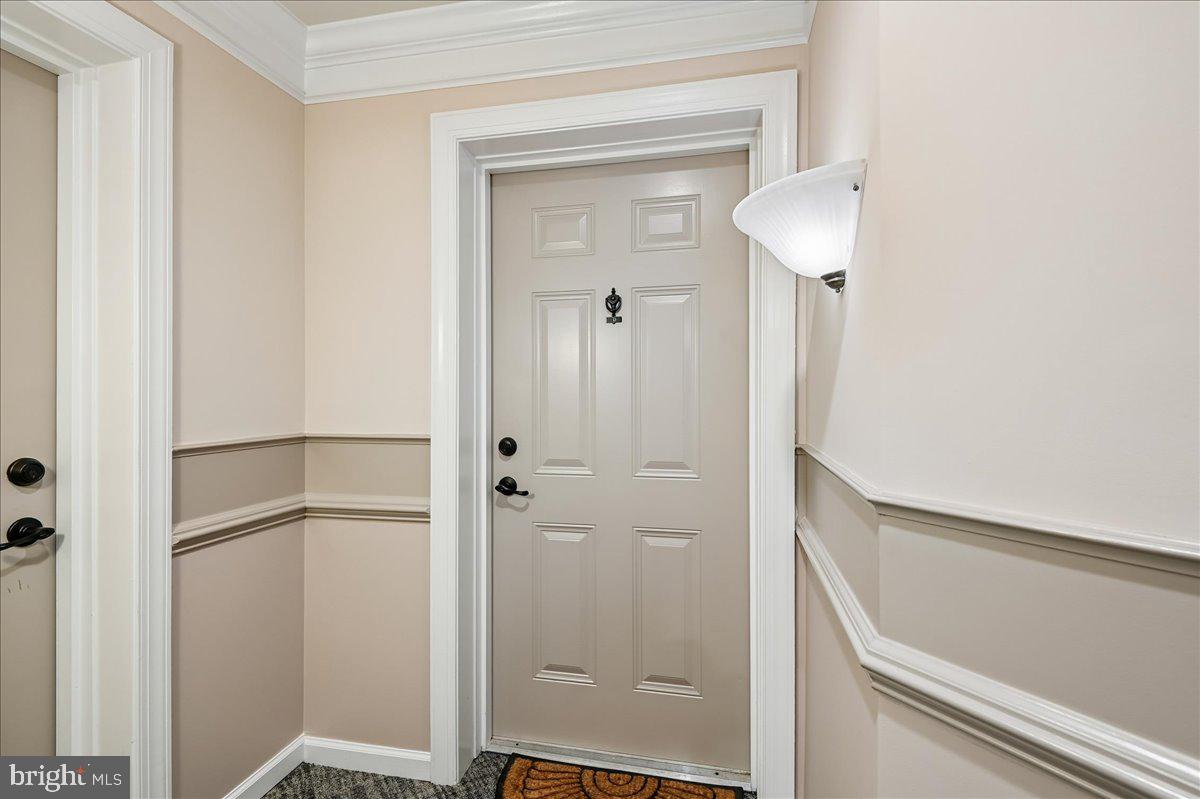 COURTYARDS AT WAVERLY WOODS EAST - Residential