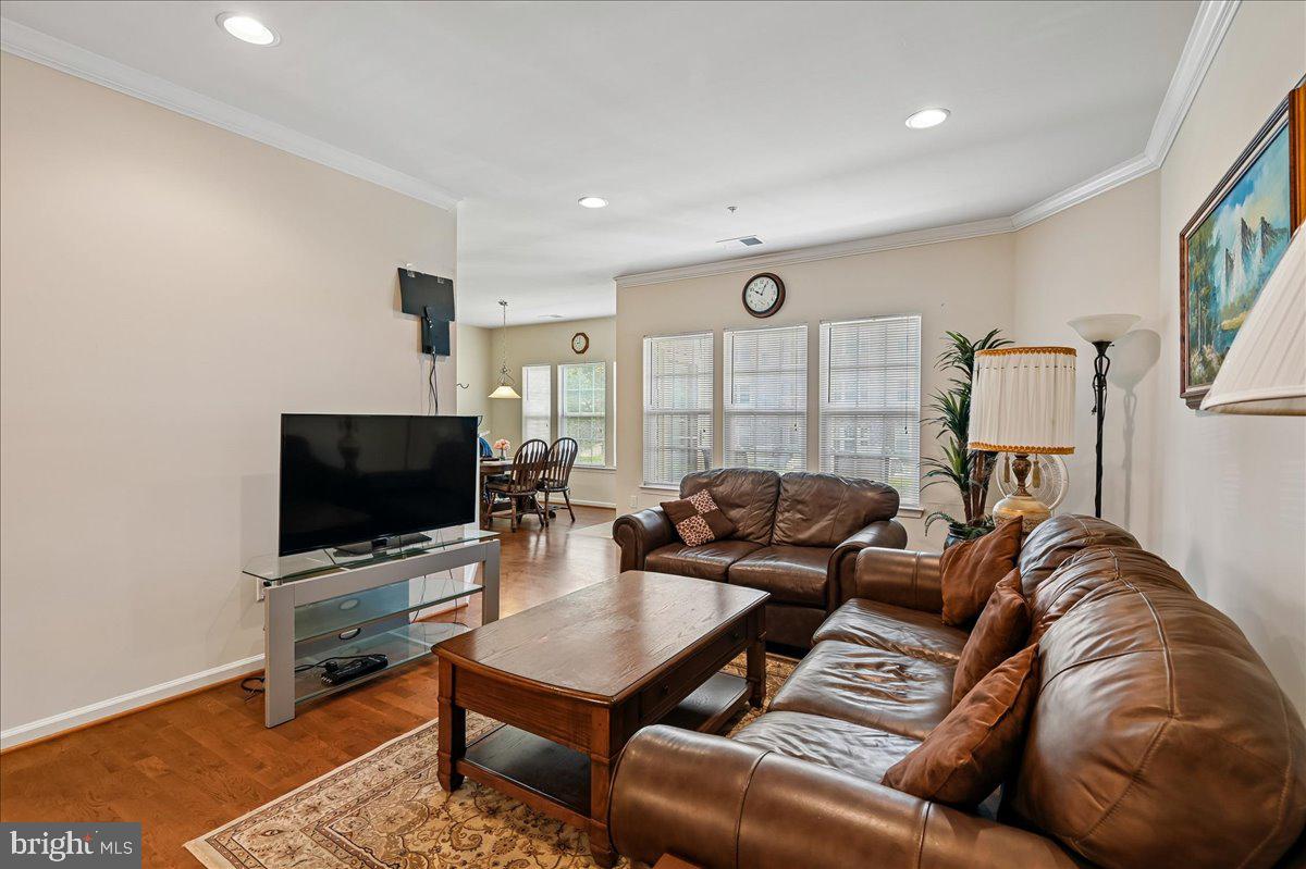 COURTYARDS AT WAVERLY WOODS EAST - Residential
