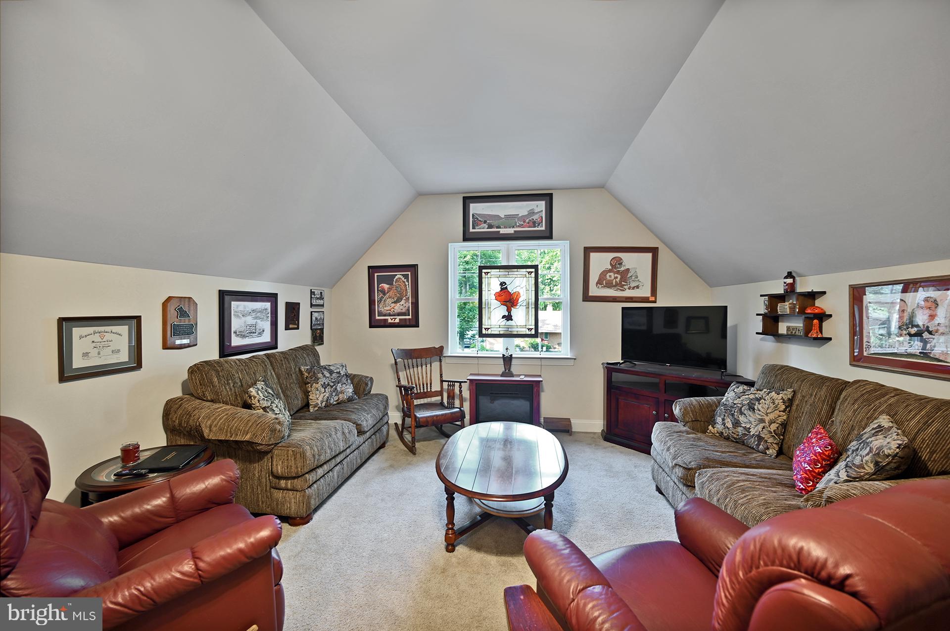 WOODLAND PARK - Residential