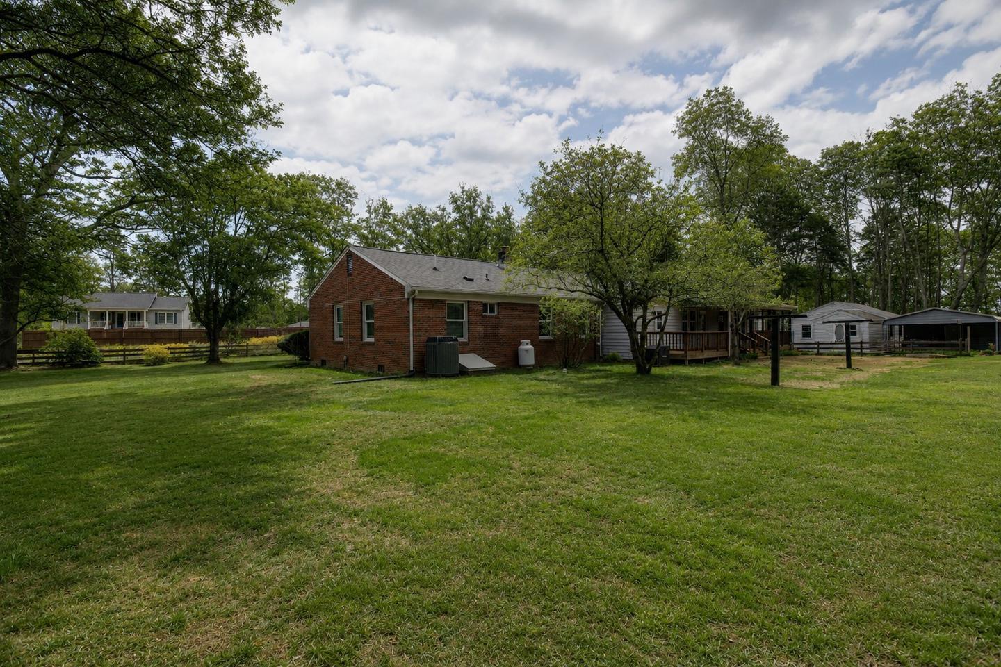 SHEPPERDS GROVE - Residential