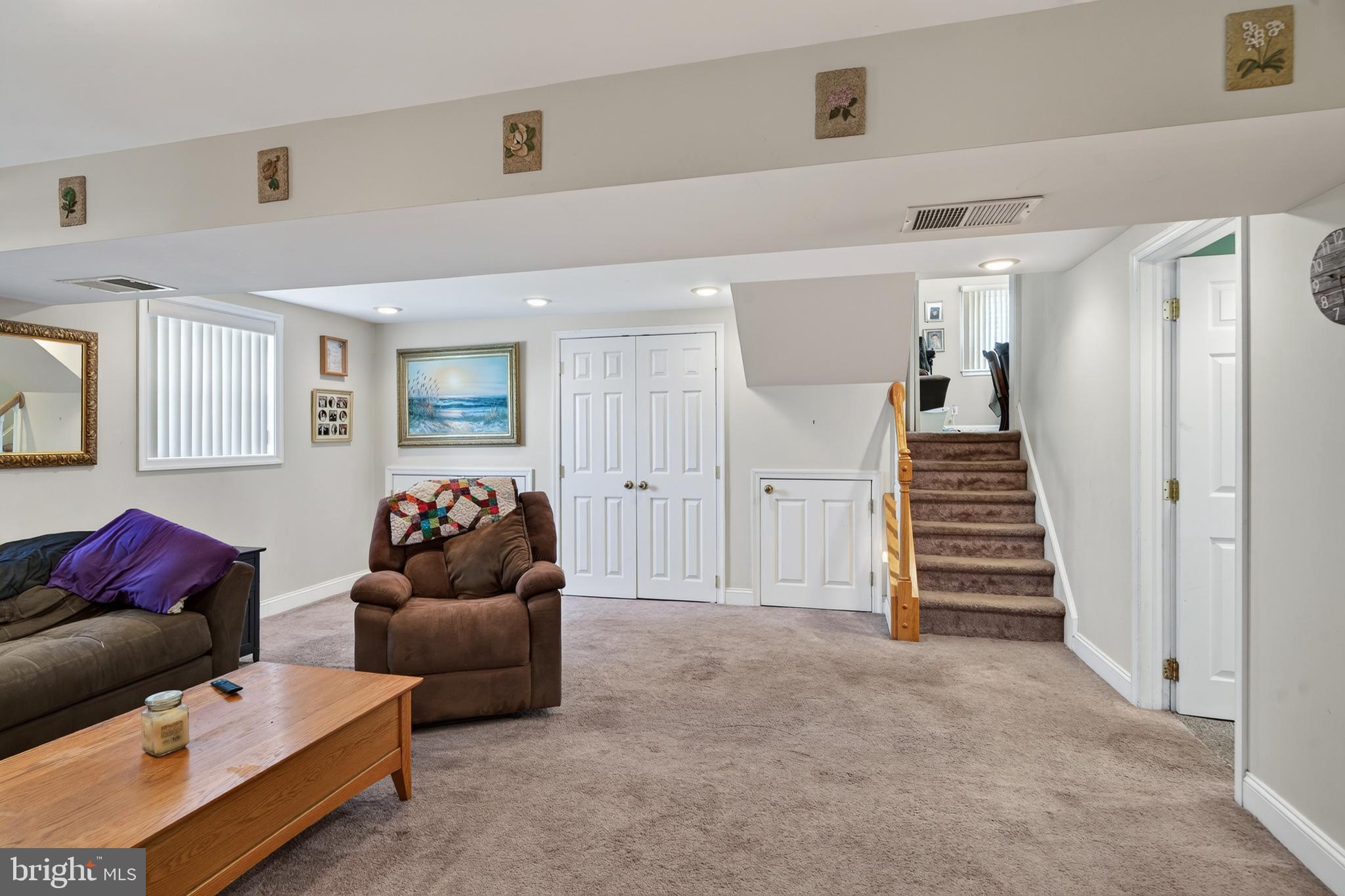 LAWRENCE PARK - Residential
