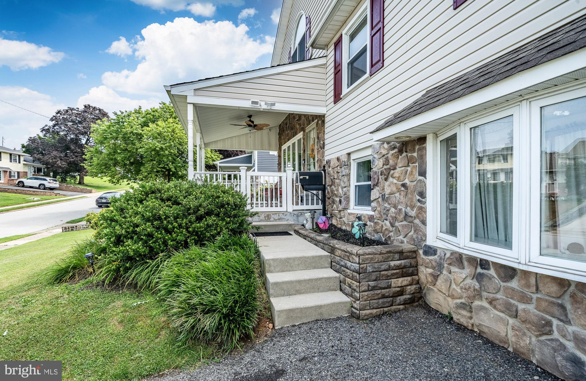 LAWRENCE PARK - Residential