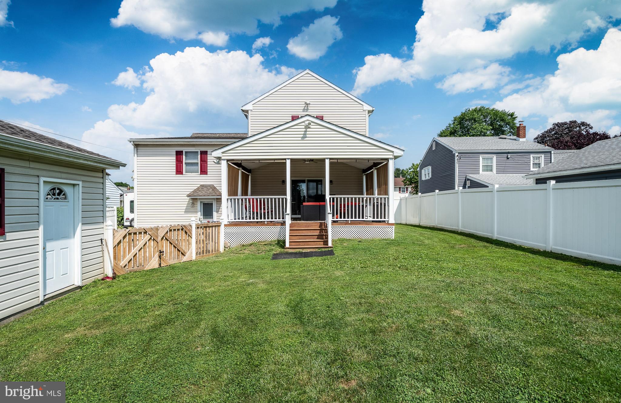LAWRENCE PARK - Residential