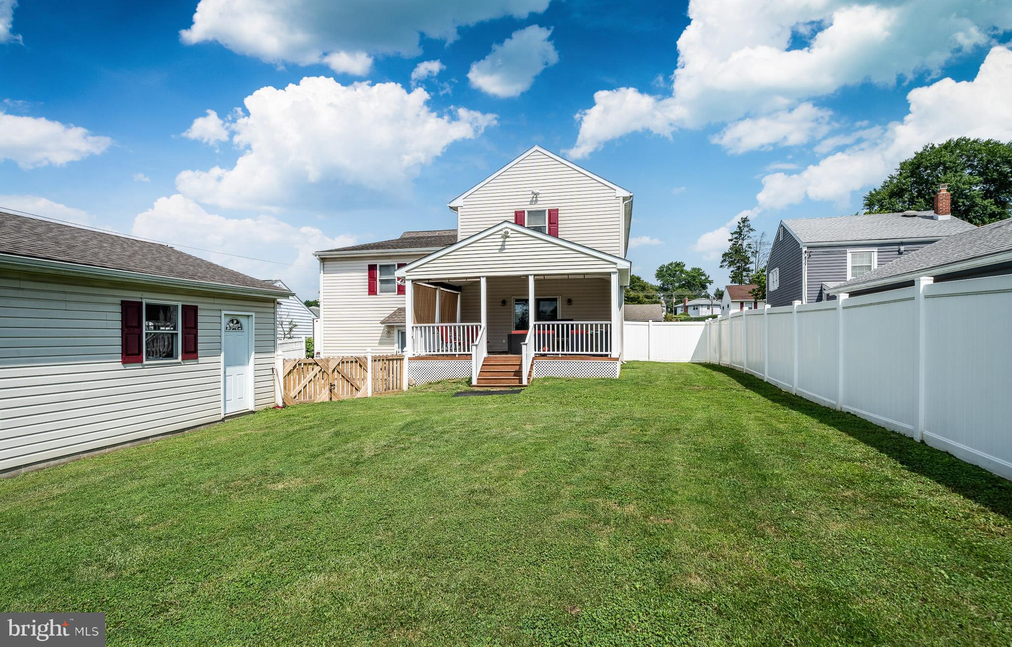 LAWRENCE PARK - Residential