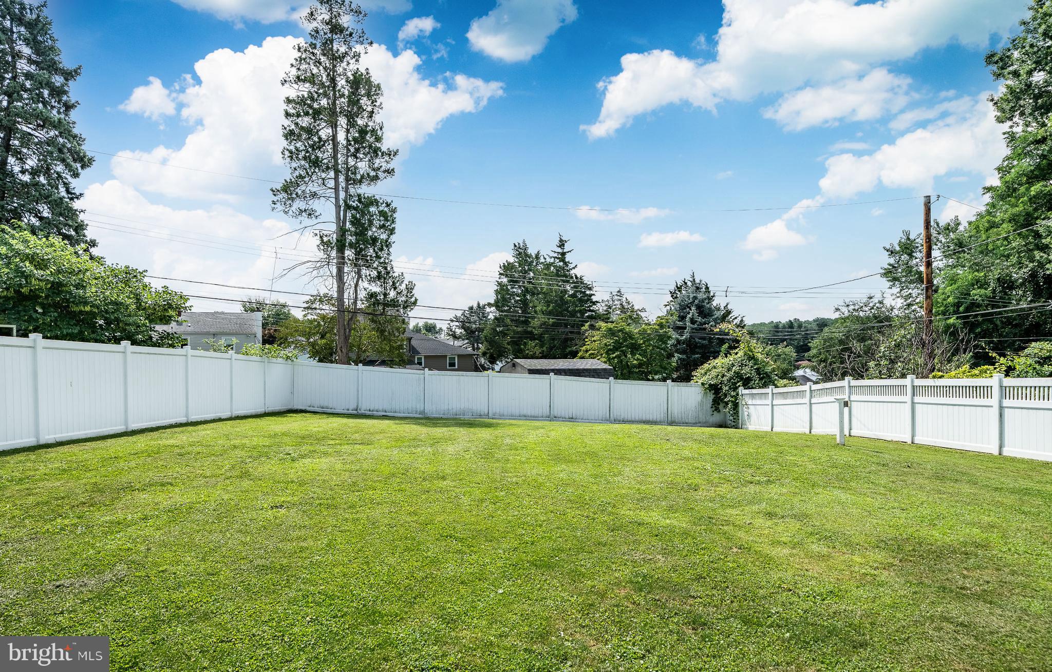 LAWRENCE PARK - Residential
