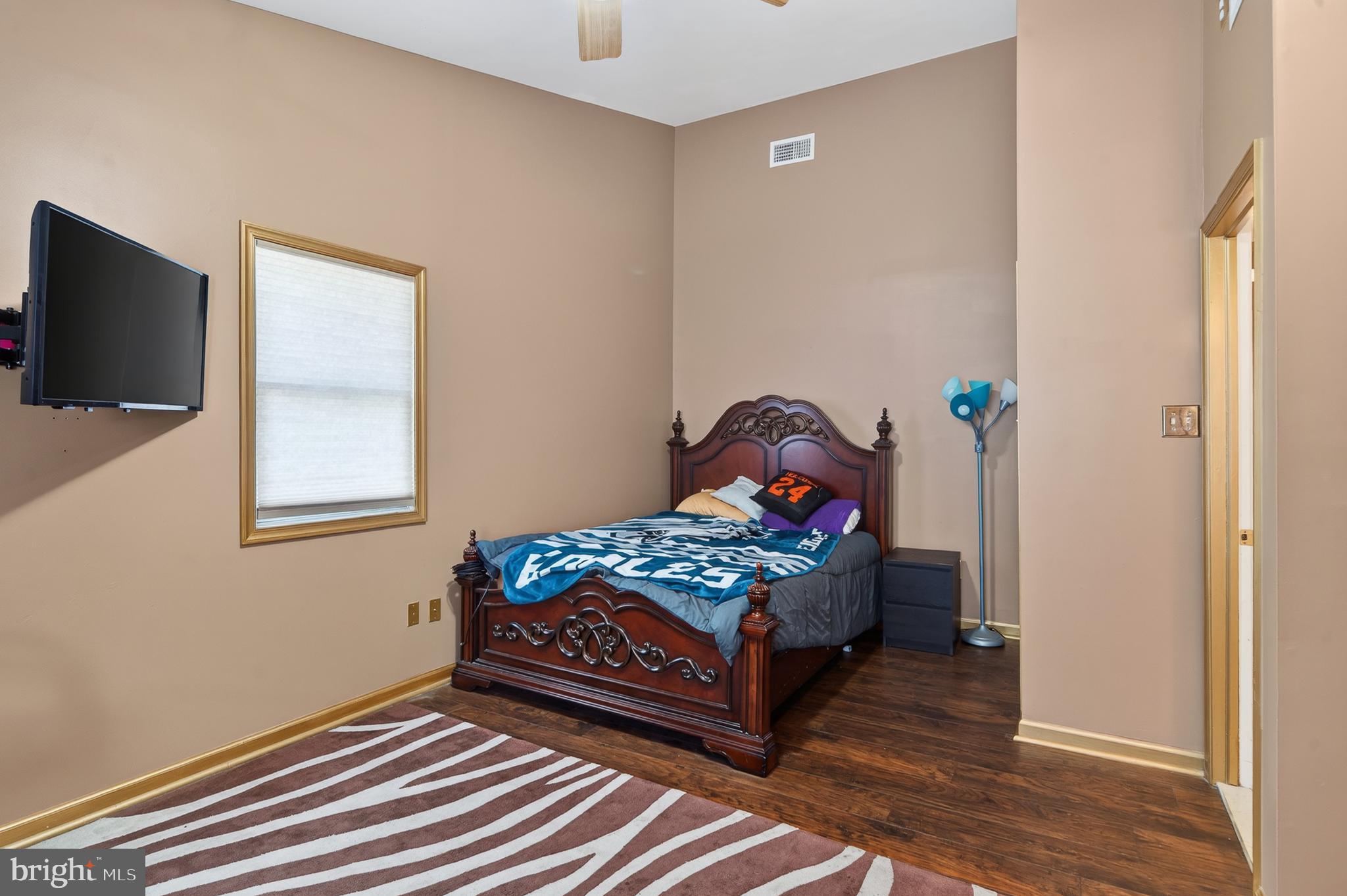 LAWRENCE PARK - Residential