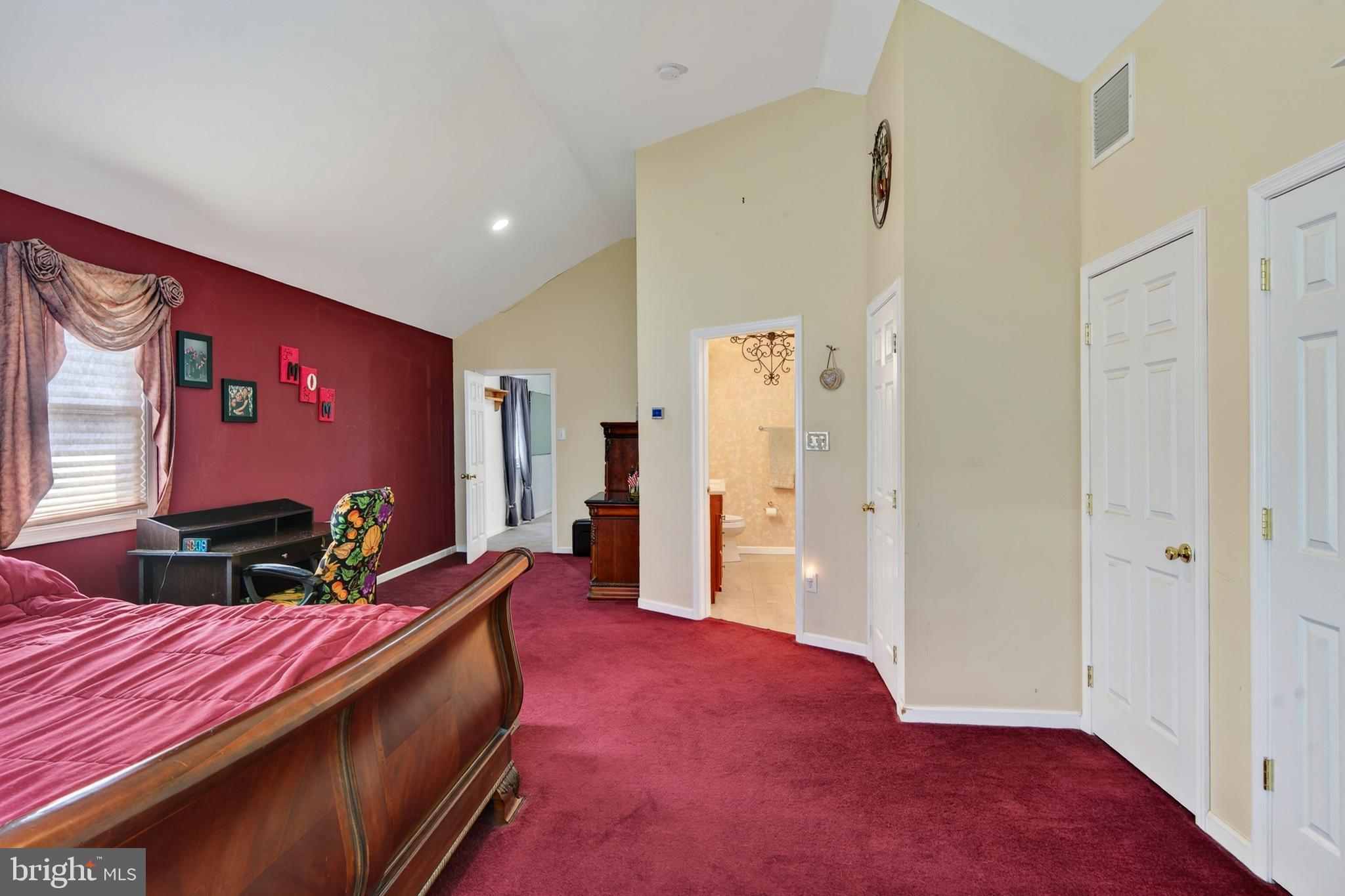 LAWRENCE PARK - Residential