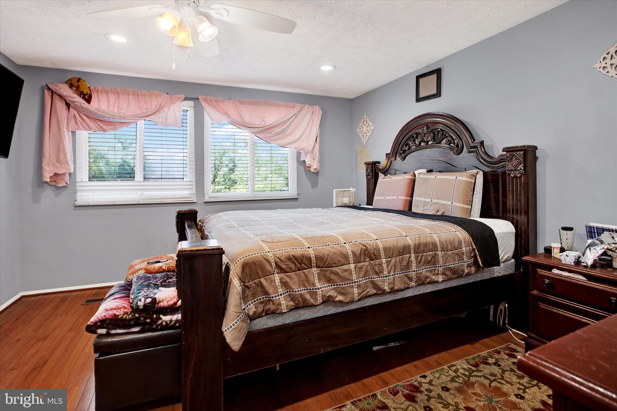 WILLOW HILLS- RESUB PARC - Residential