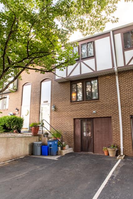 FOX CHAPEL - Residential