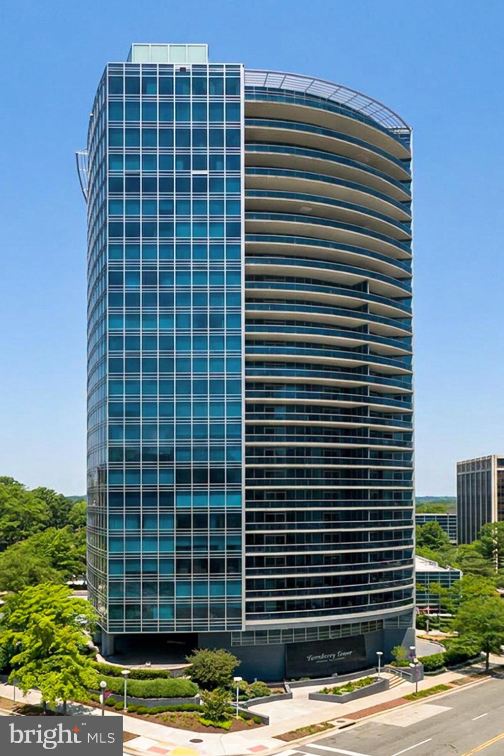 TURNBERRY TOWER - Residential