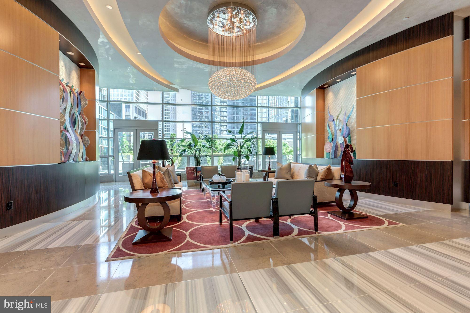 TURNBERRY TOWER - Residential