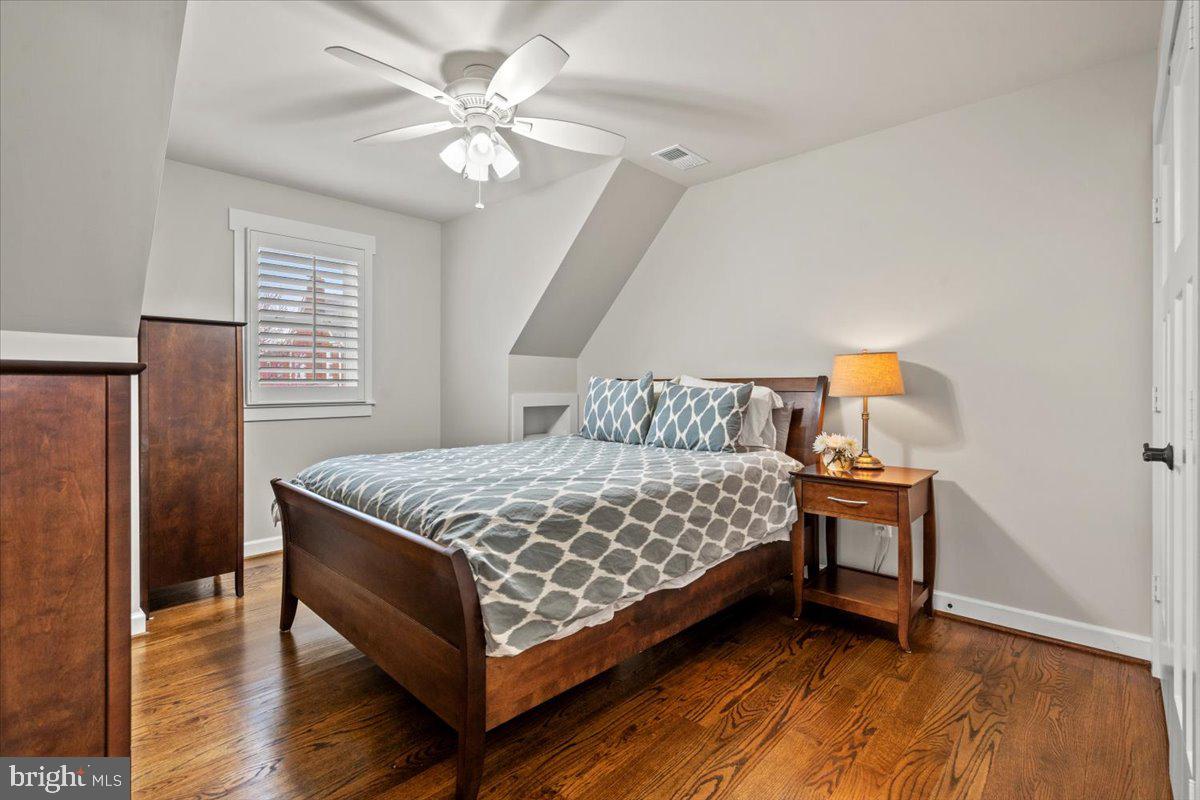 ROSEMONT - Residential
