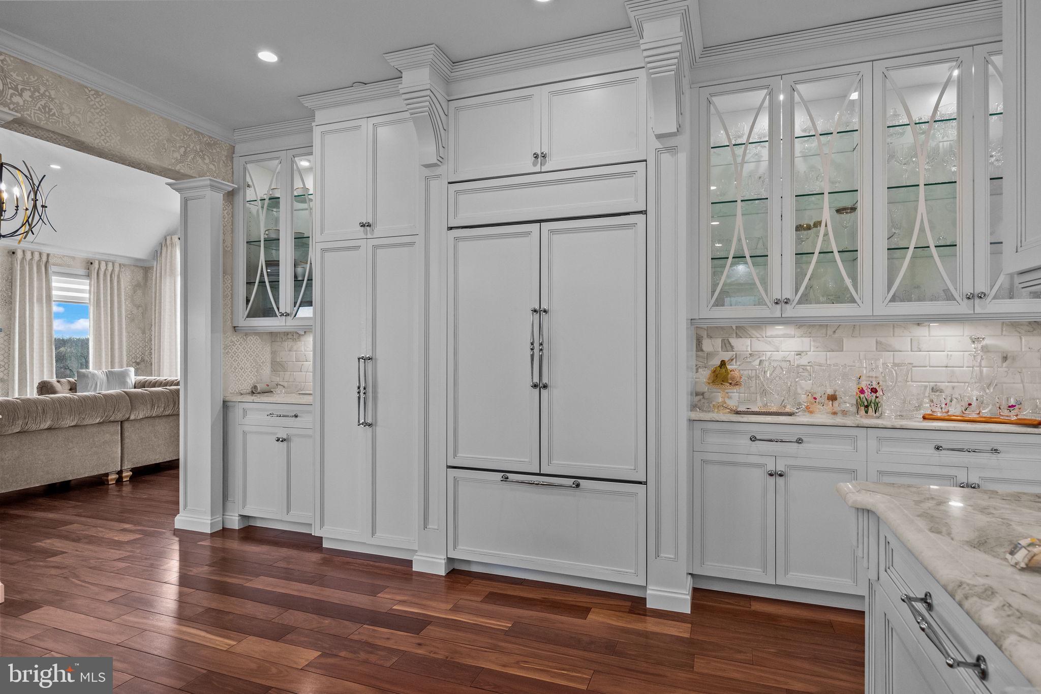 WHITE GATE - Residential