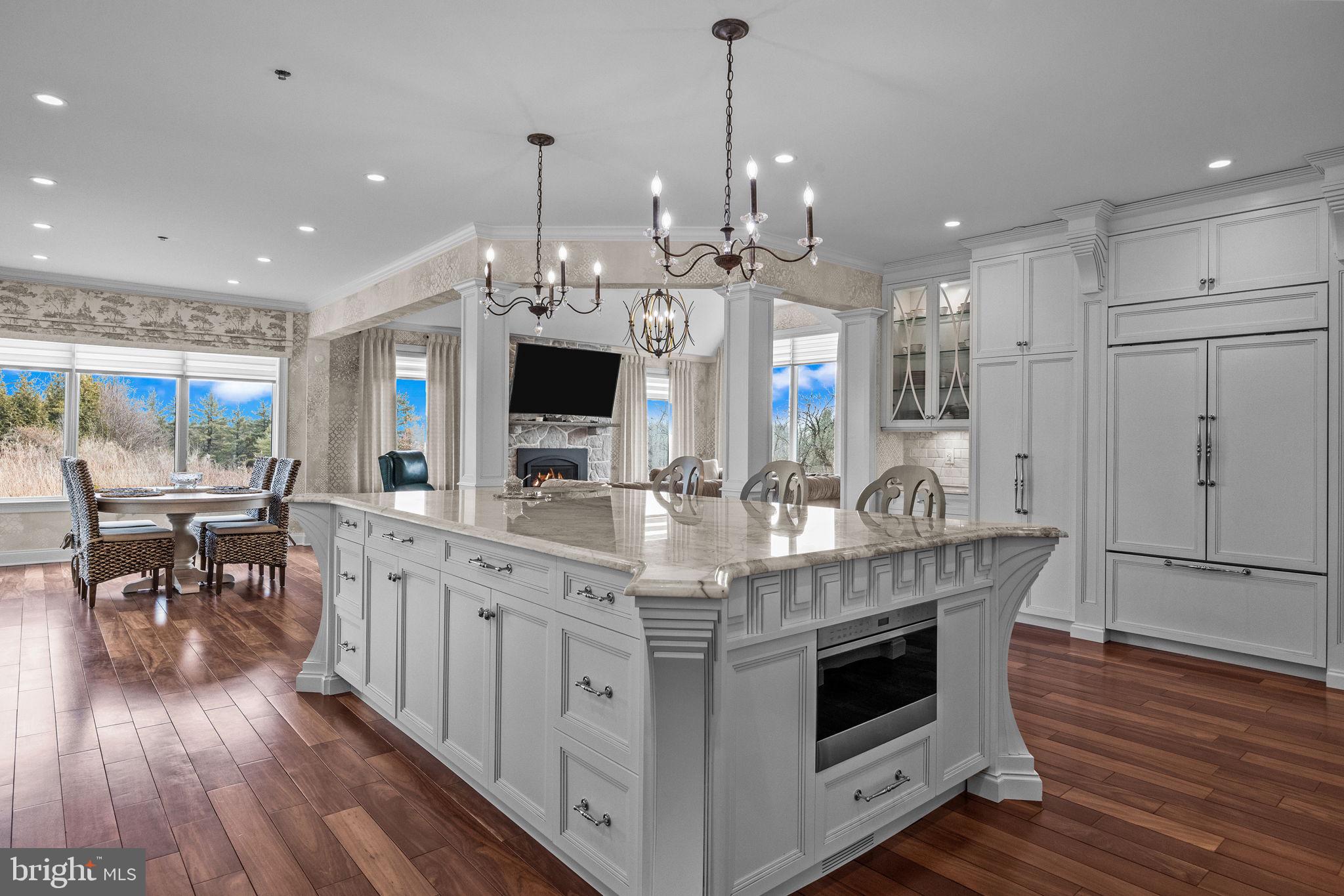 WHITE GATE - Residential