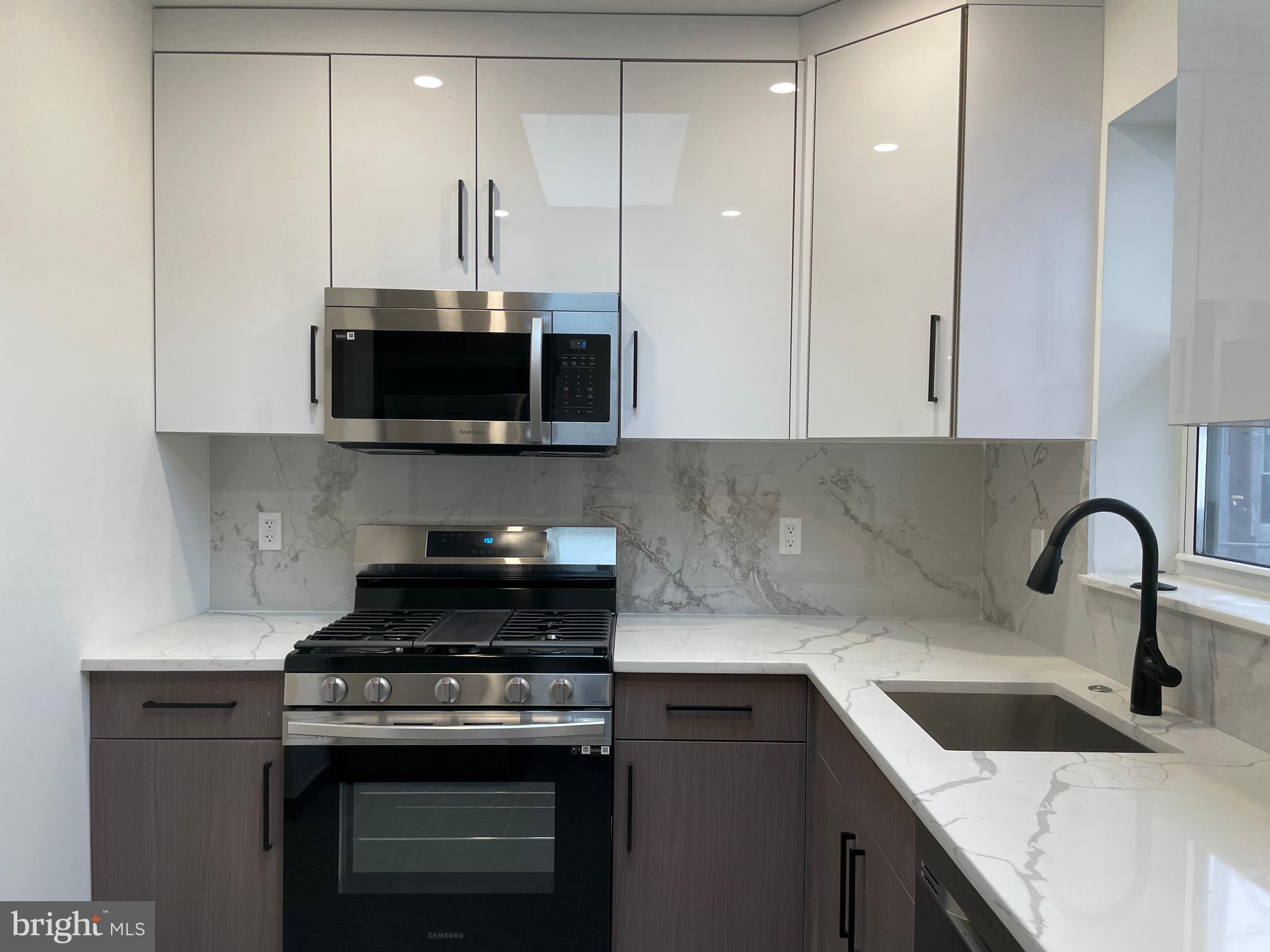 OLDE KENSINGTON - Residential
