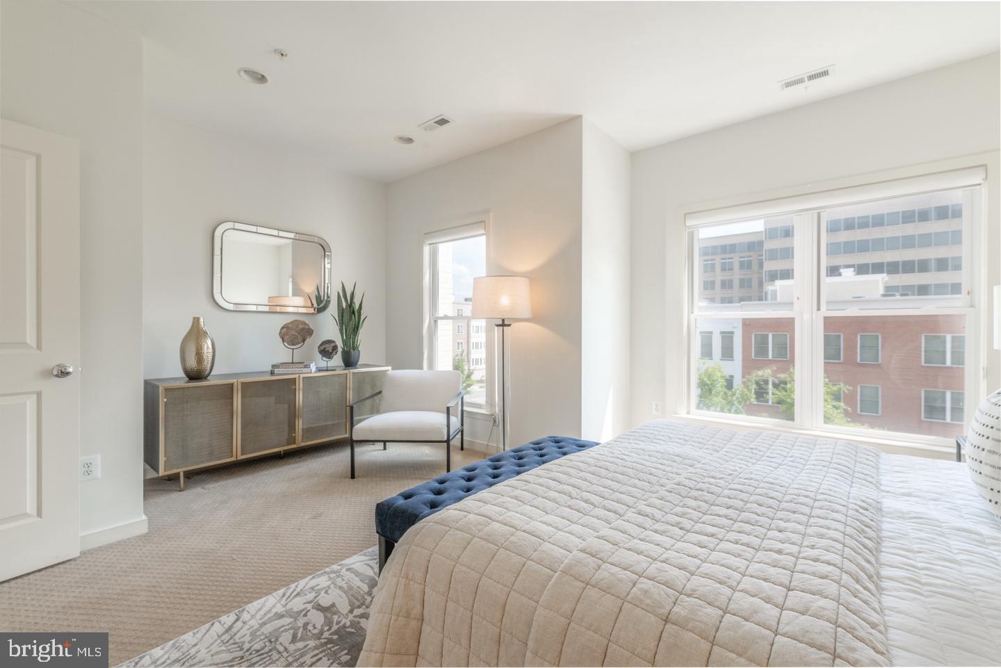 NAVY YARD - Residential