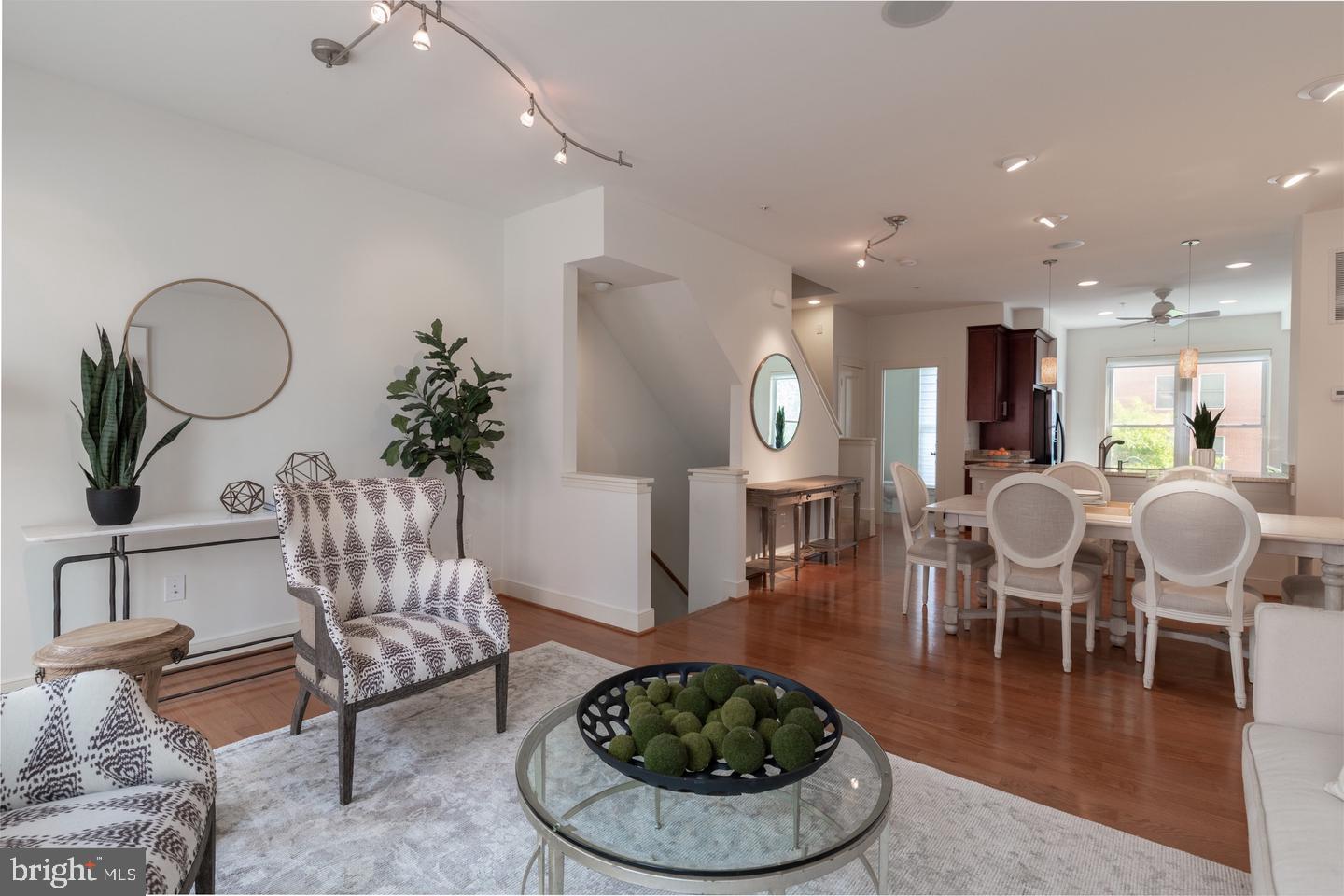 NAVY YARD - Residential