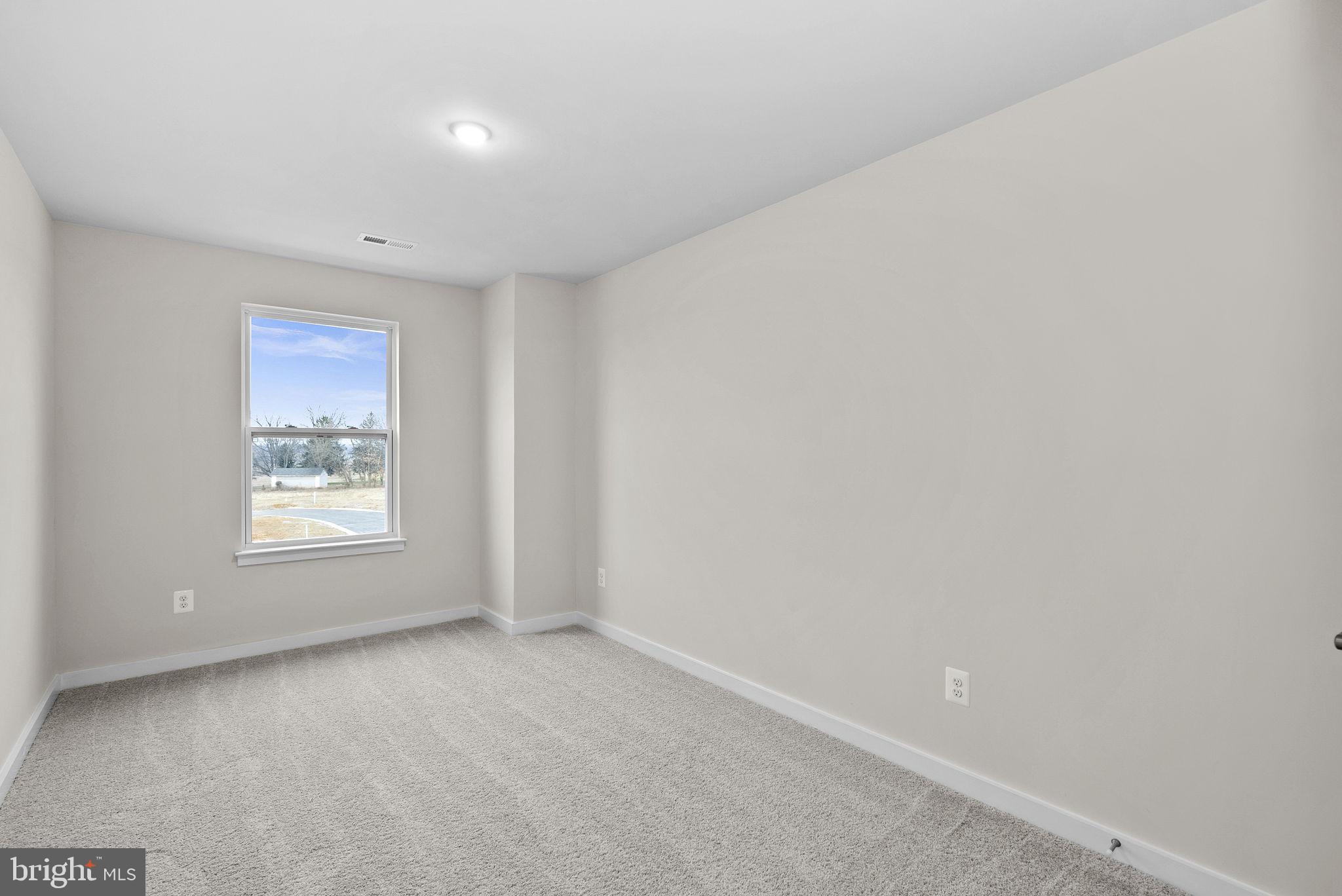 HUNTWELL WEST - Residential