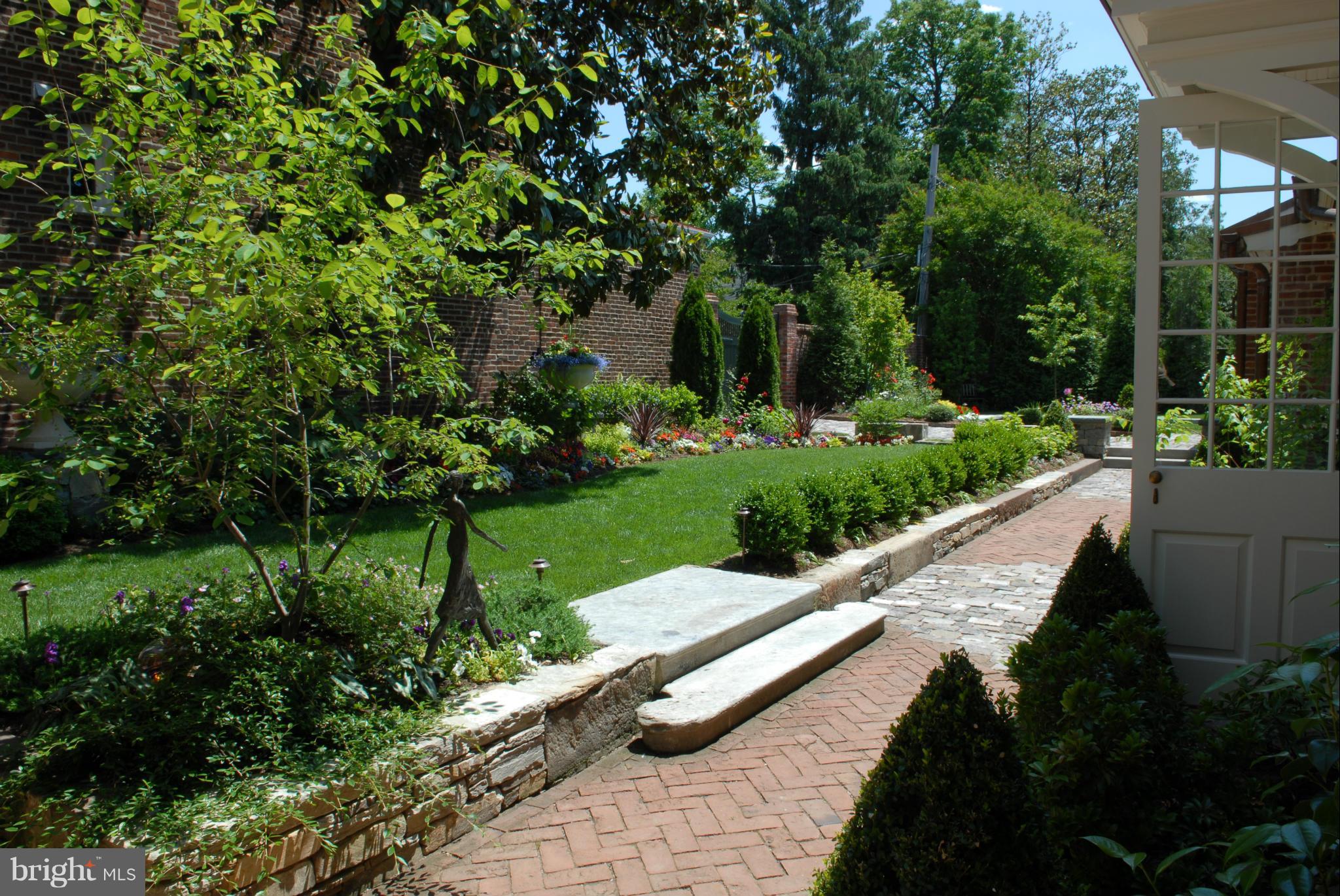 OLD TOWN - Residential