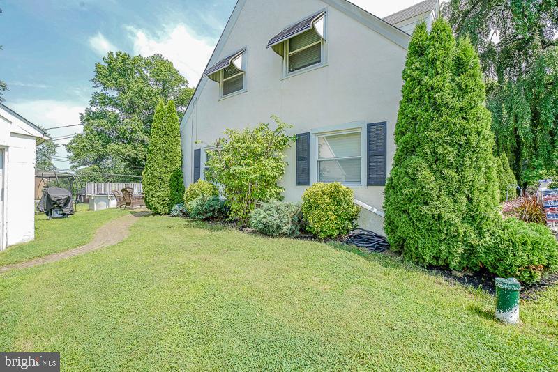 UPPER SOUTHAMPTON - Residential