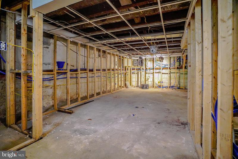 UPPER SOUTHAMPTON - Residential