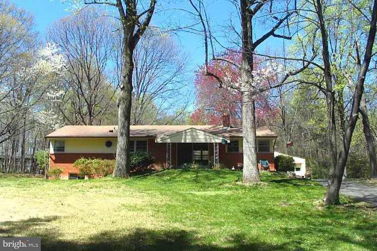 CENTREVILLE FARMS - Residential
