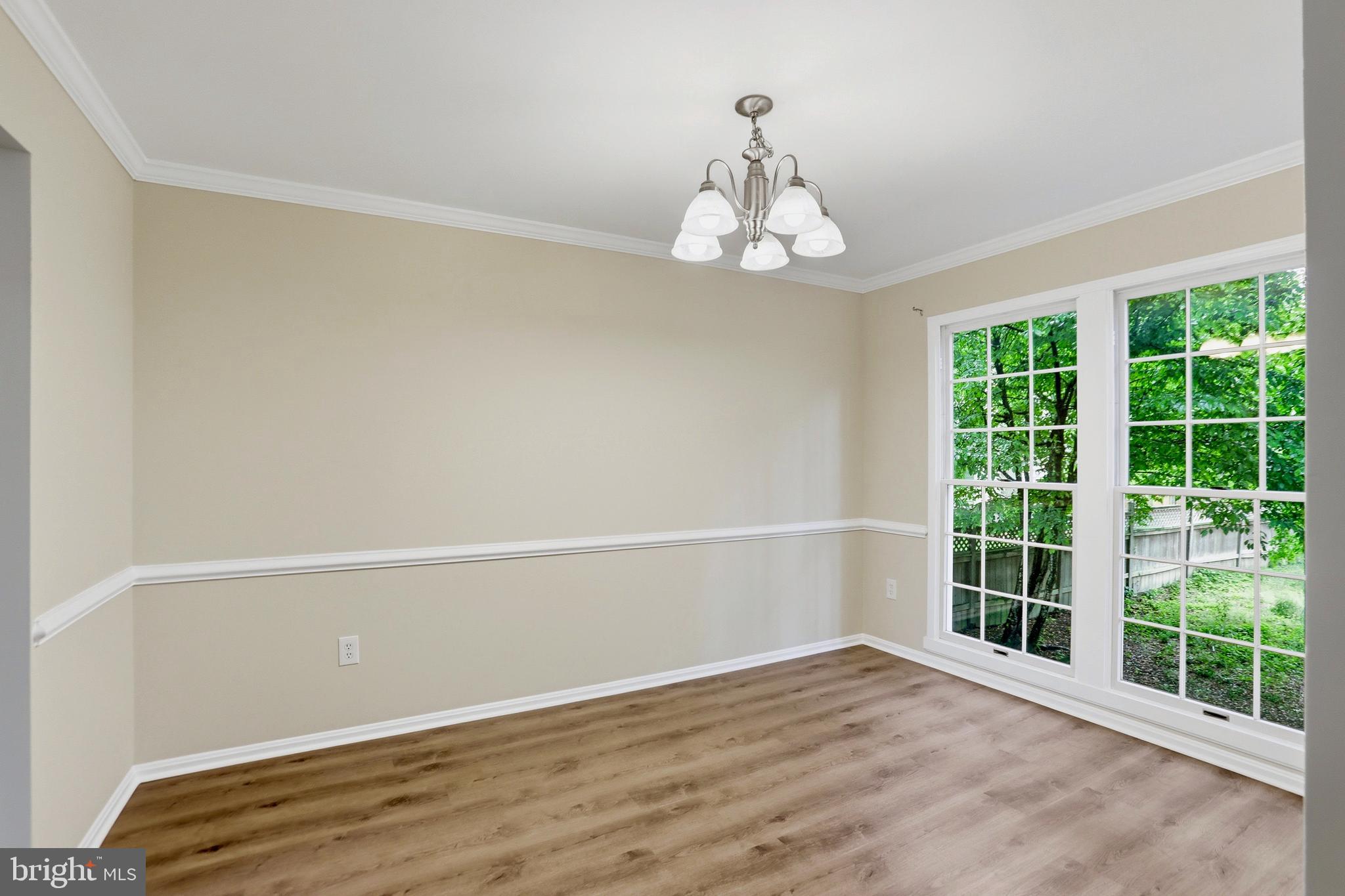 COUNTRY CLUB LAKE - Residential