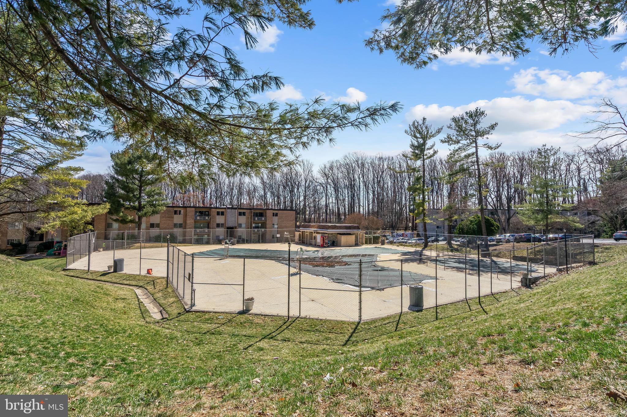 BETHESDA PARK - Residential