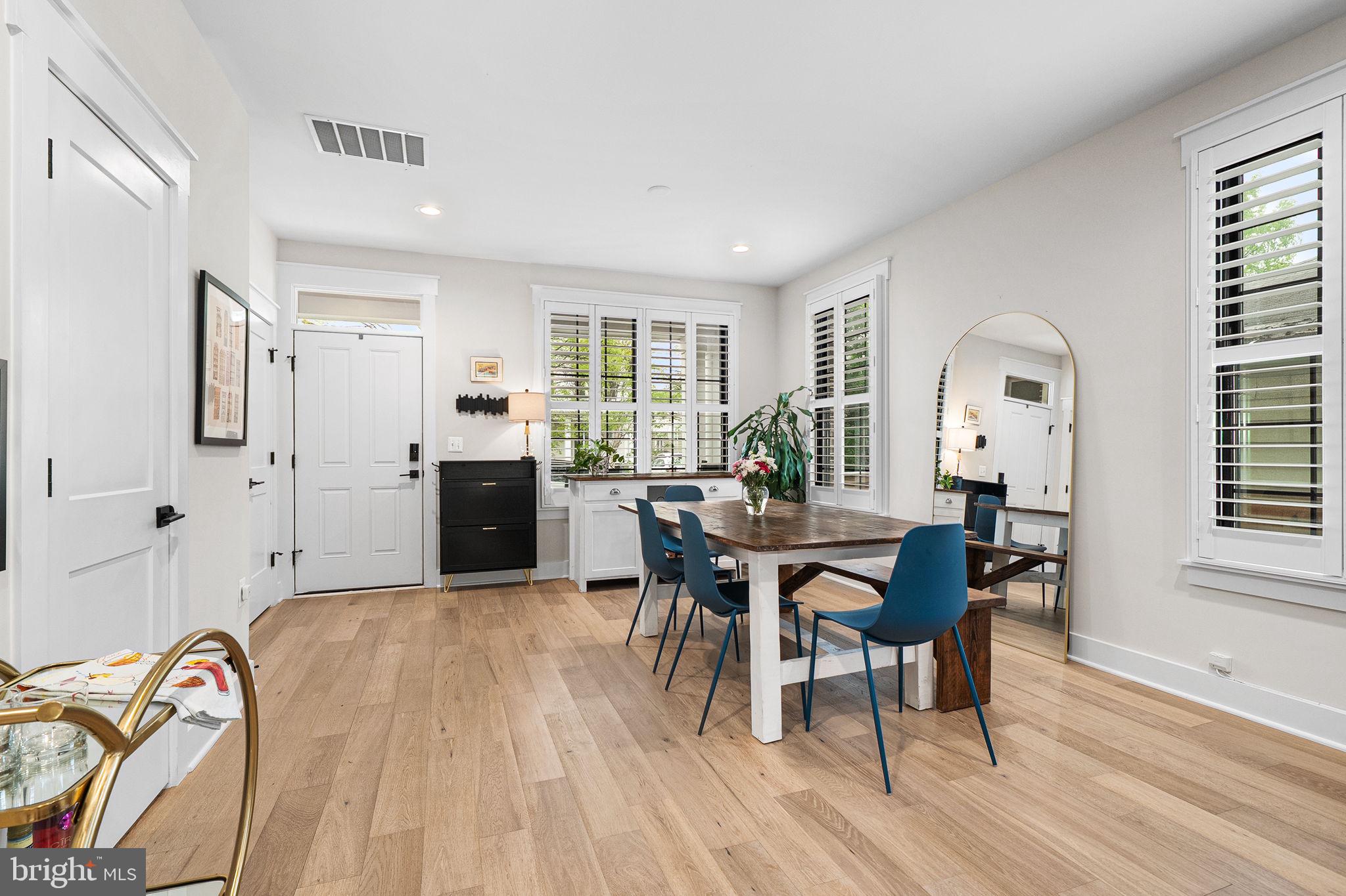 DEL RAY - Residential