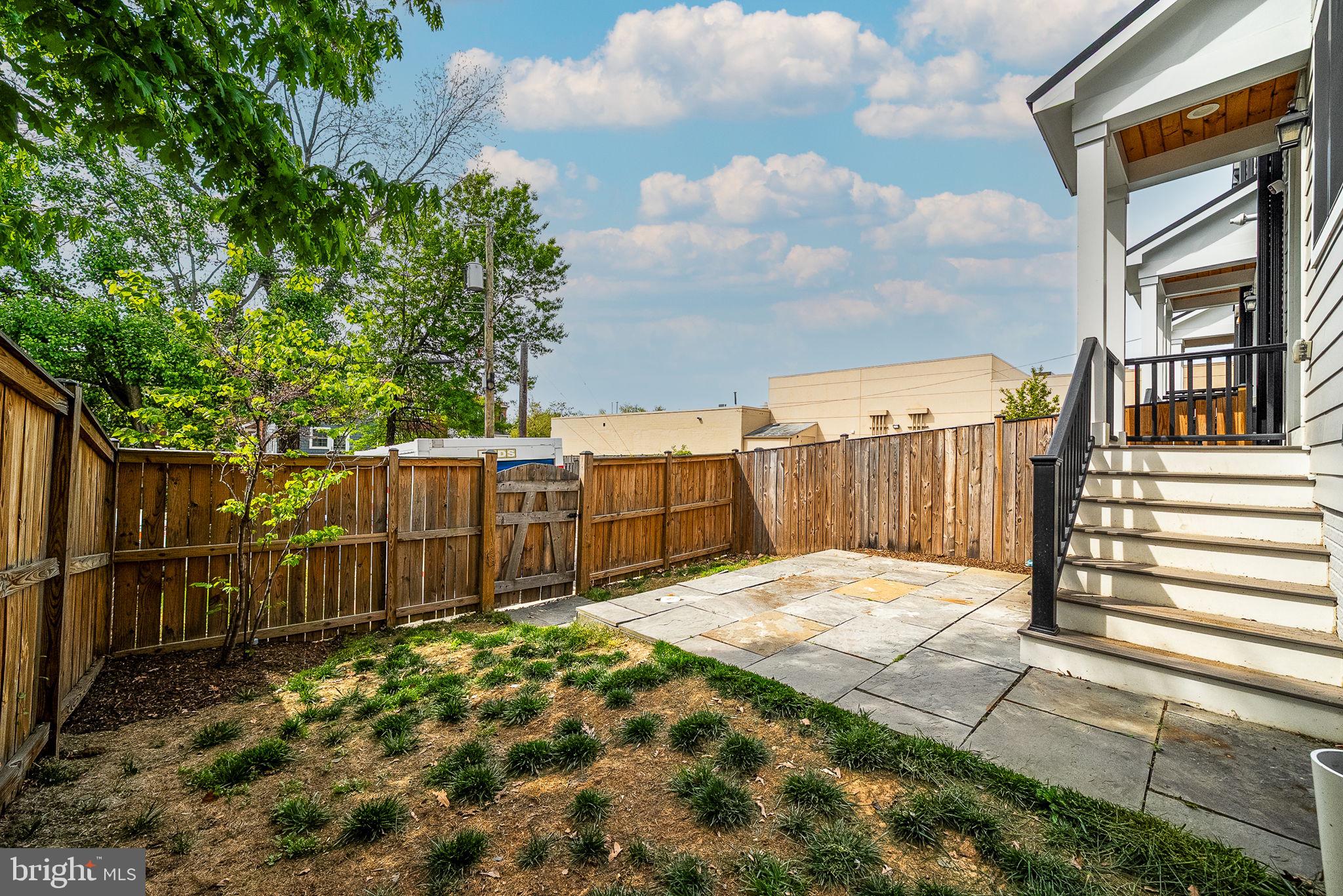 DEL RAY - Residential