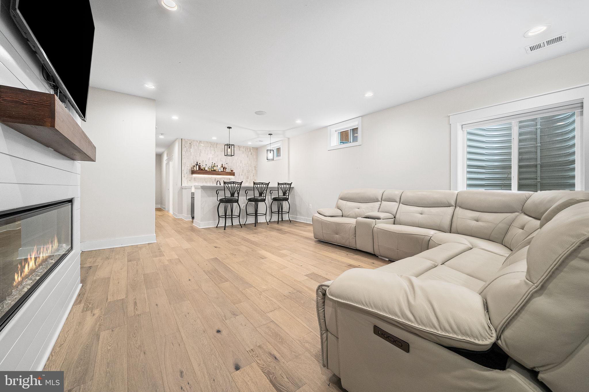 DEL RAY - Residential