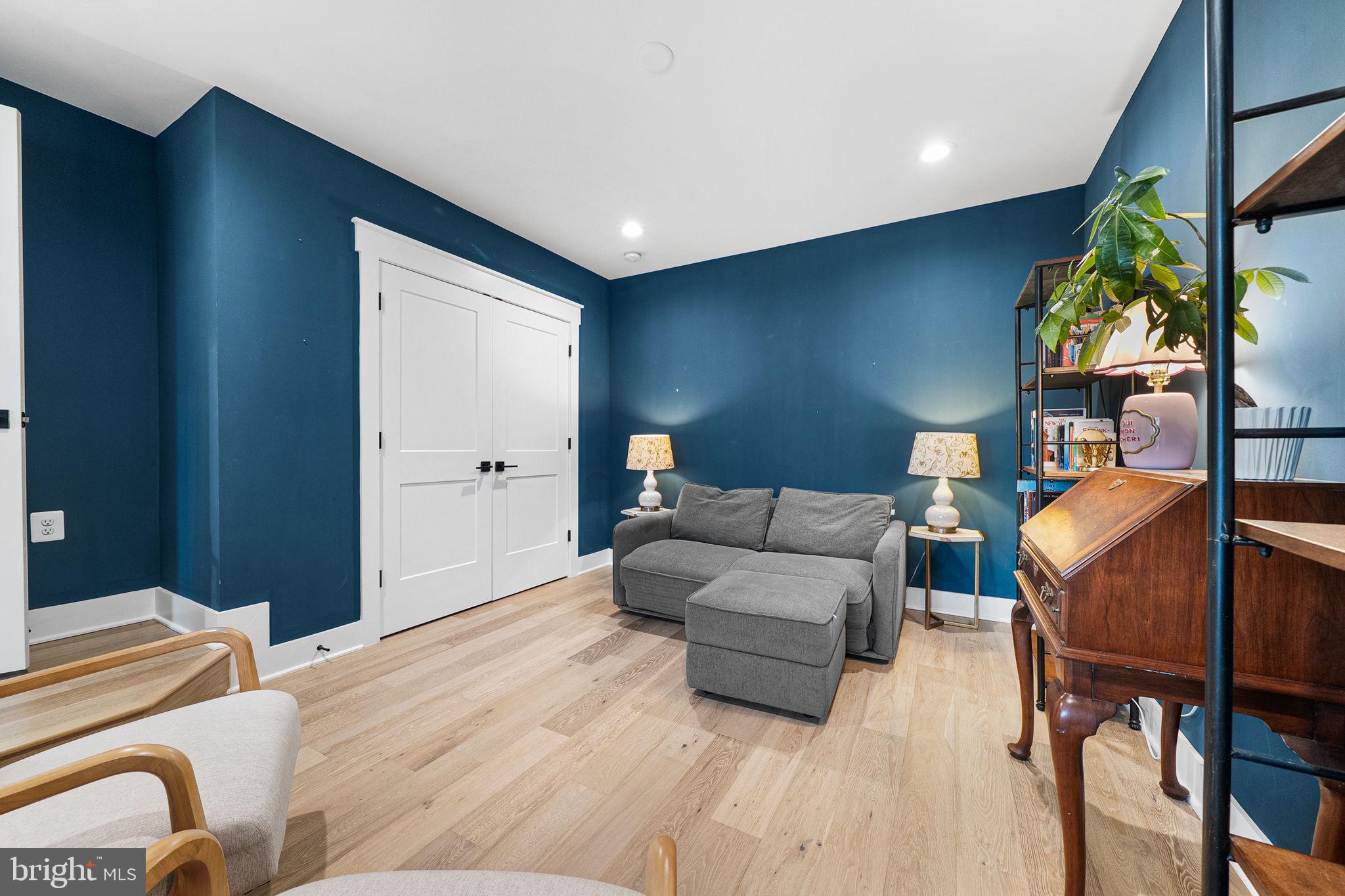 DEL RAY - Residential