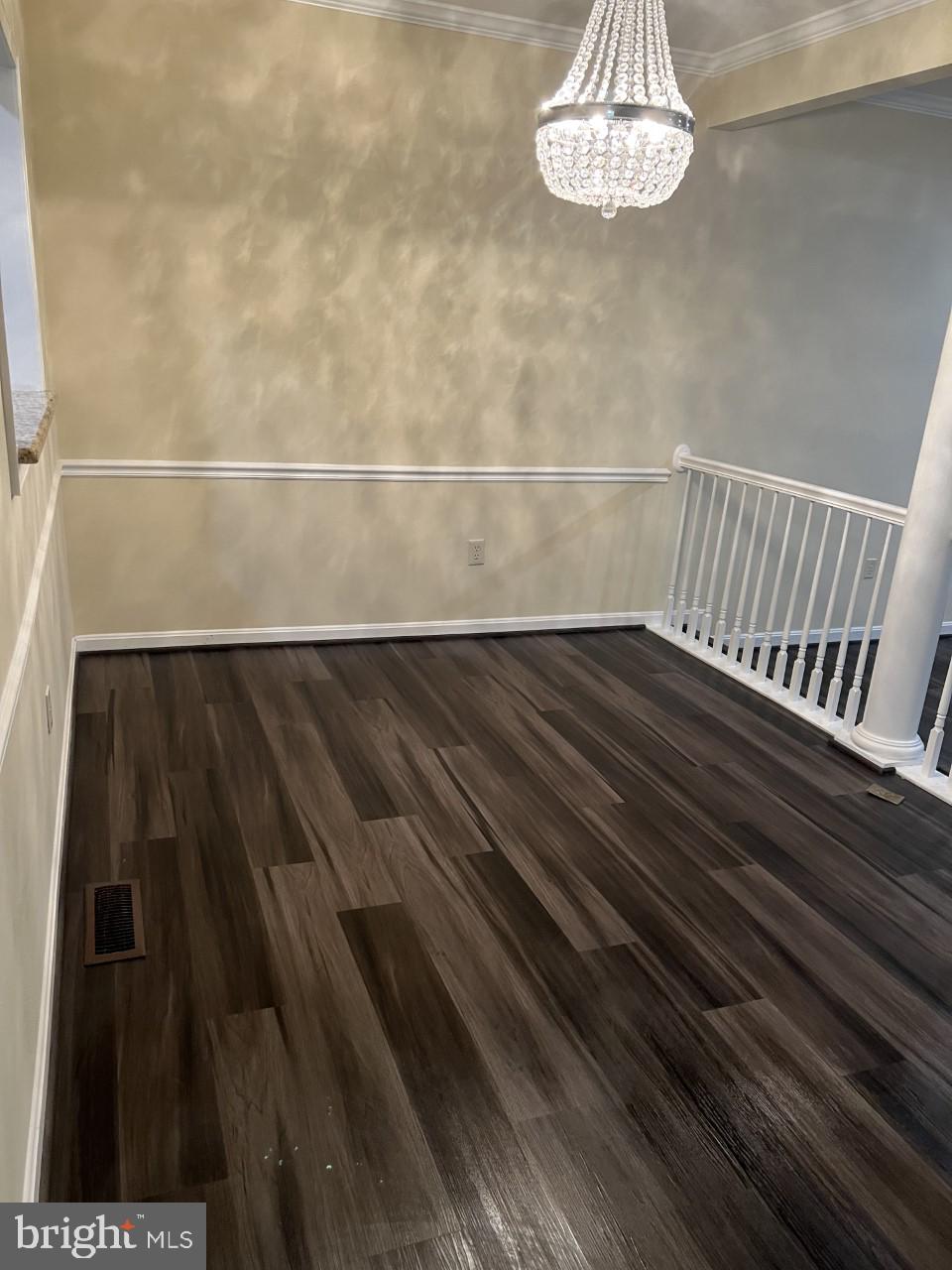 SHEFFIELD MANOR - Residential Lease