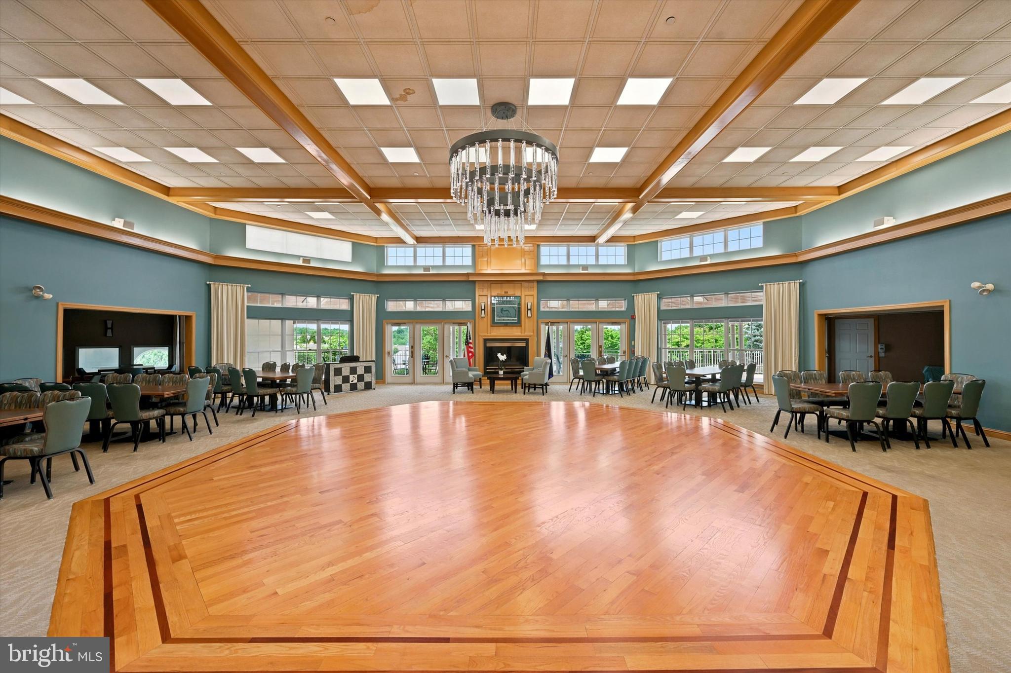 FOX HILL FARM - Residential