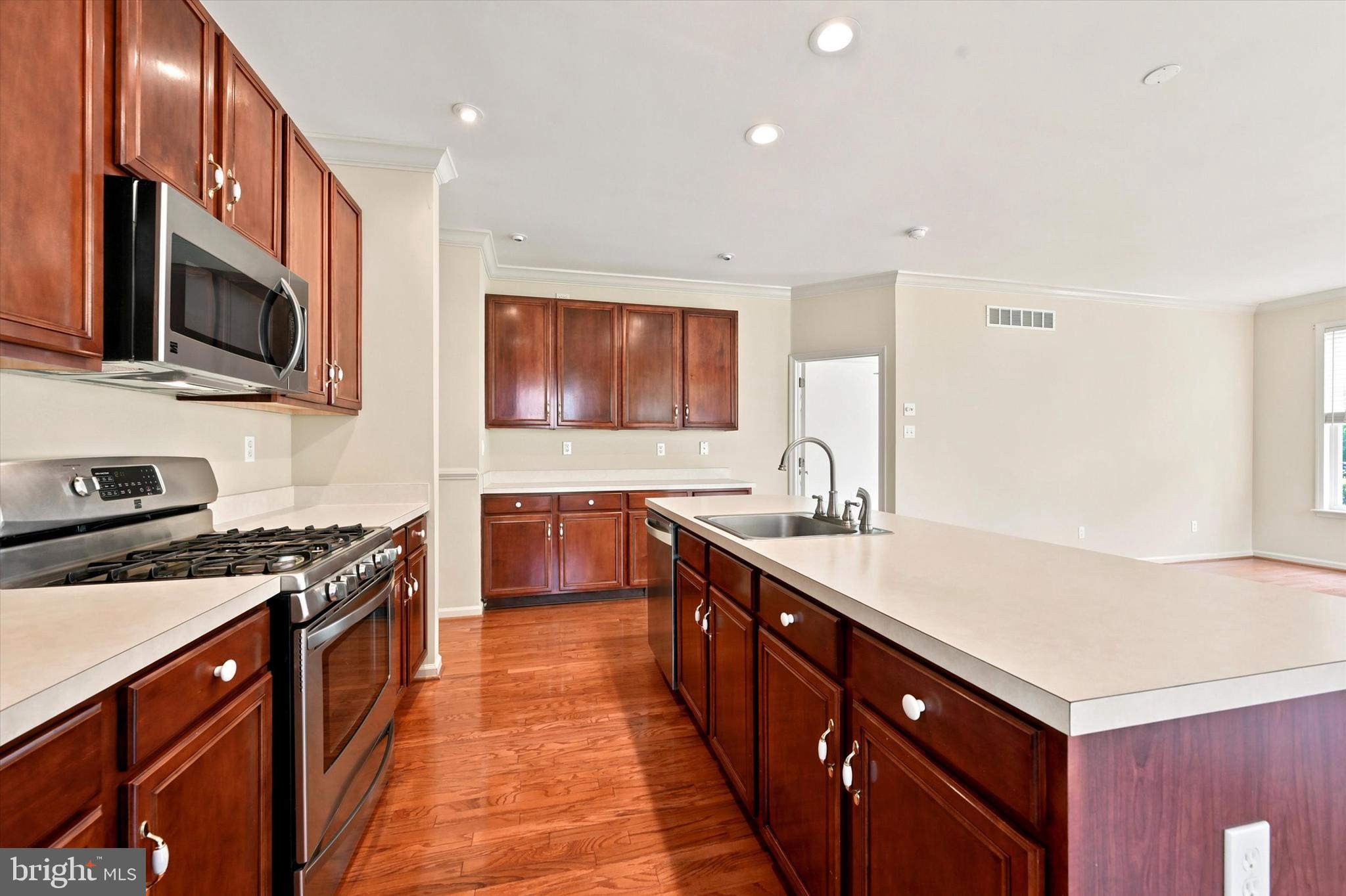 FOX HILL FARM - Residential
