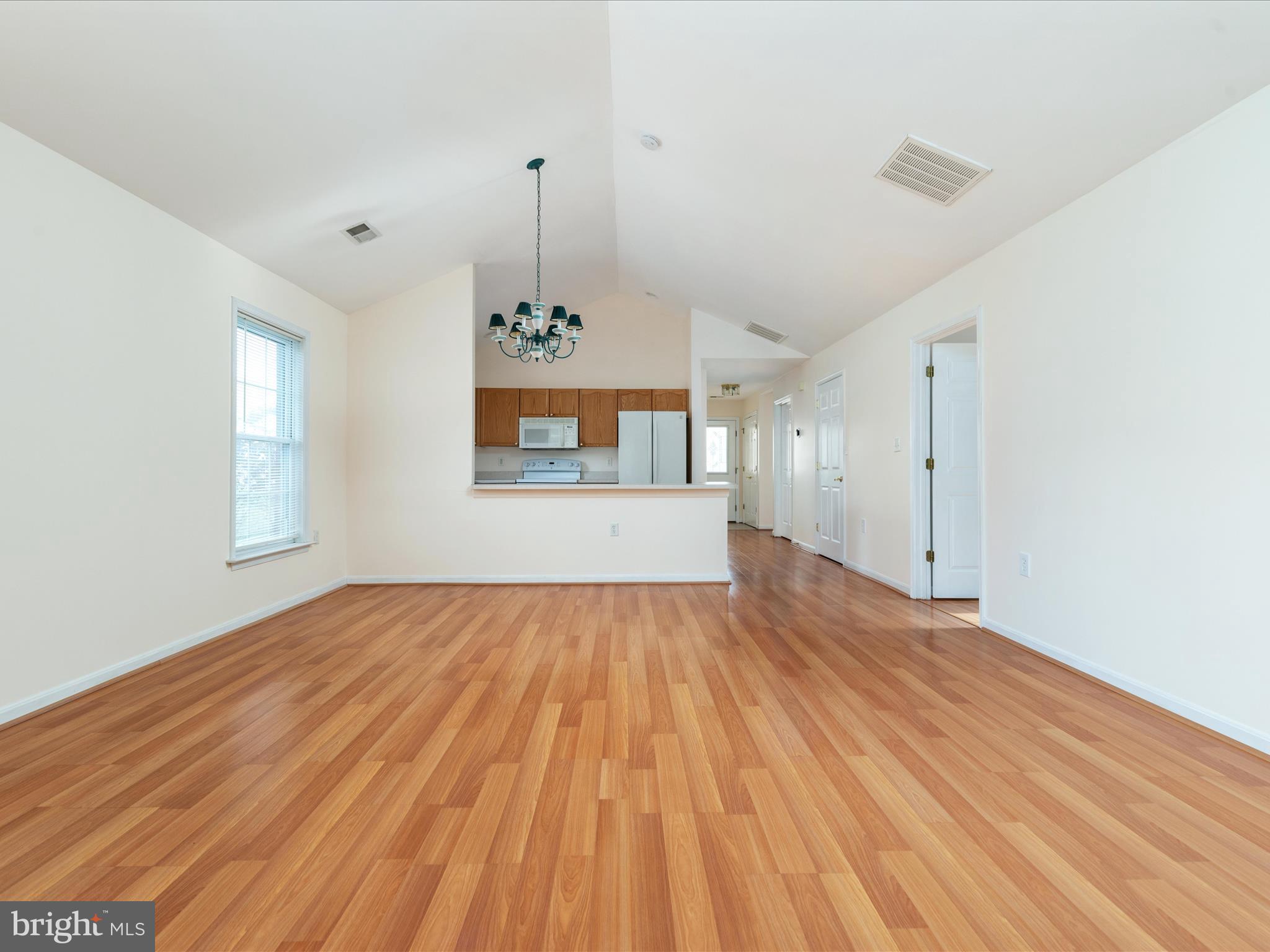 WILLOW LAWN COTTAGES - Residential