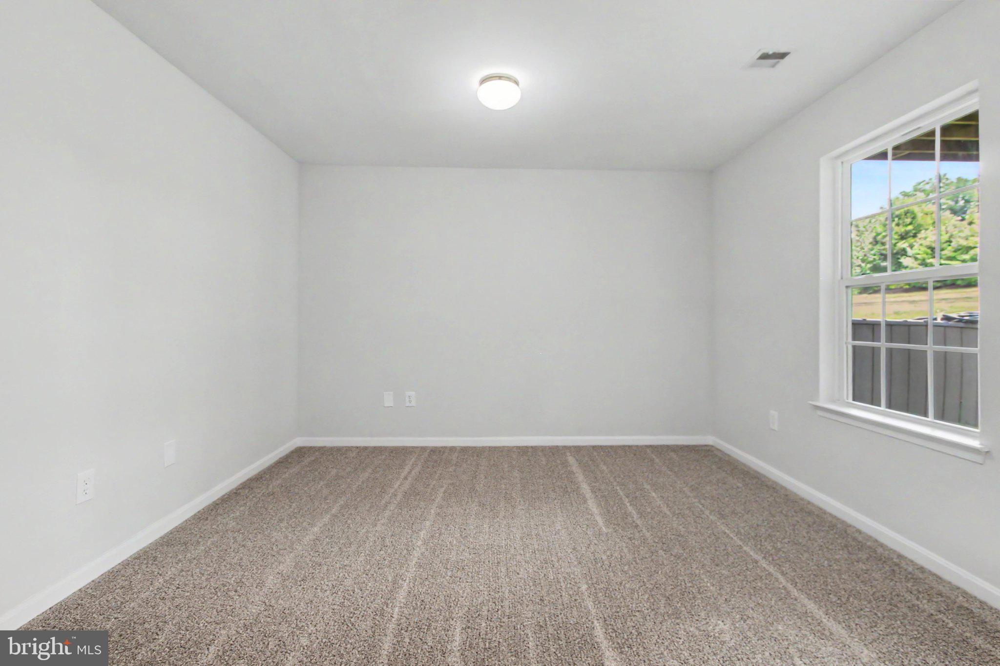 BISCAYNE WOODS - Residential