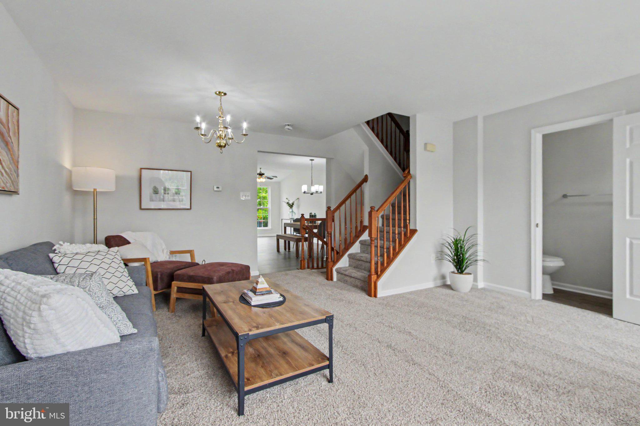 BISCAYNE WOODS - Residential