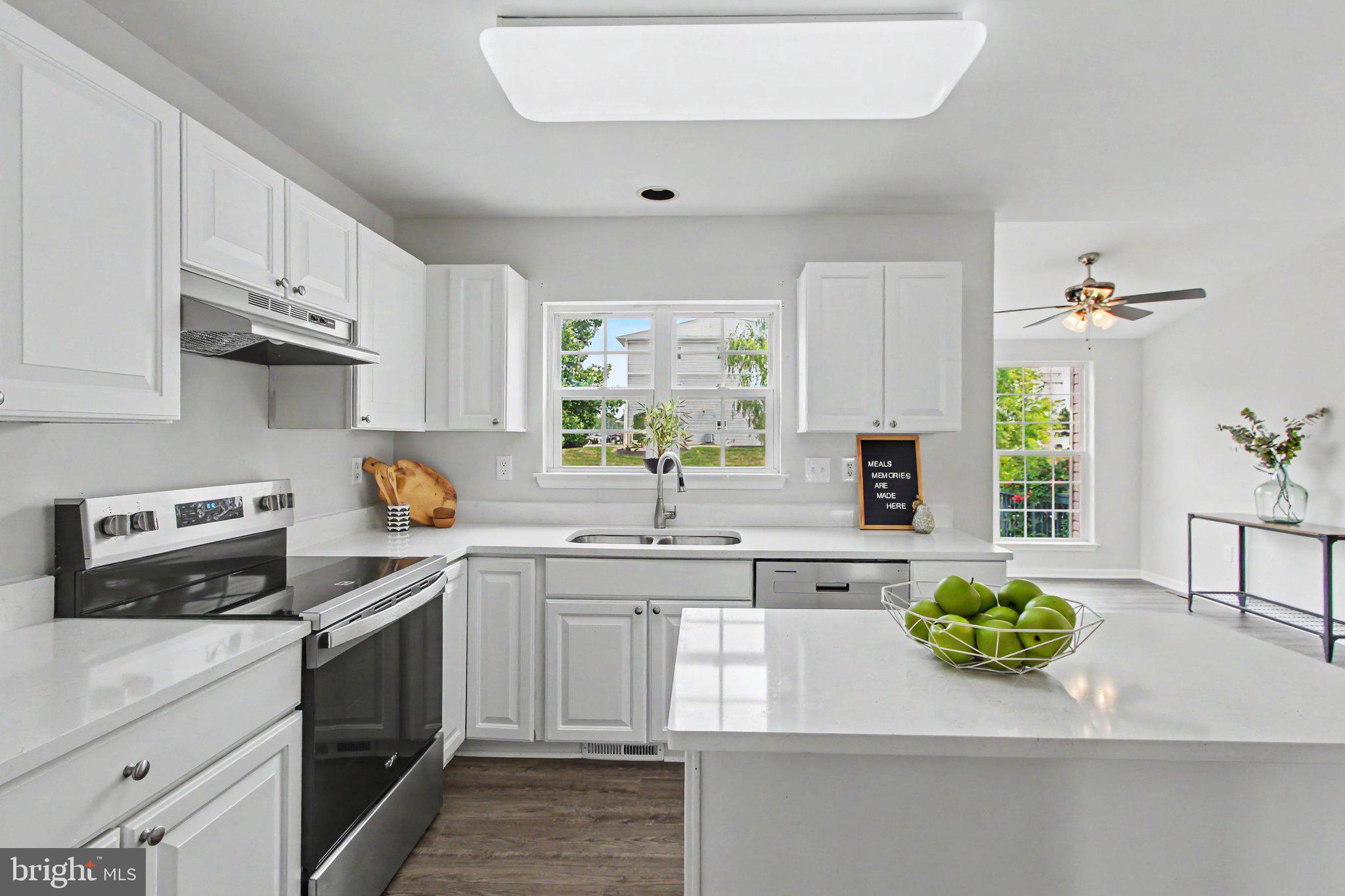 BISCAYNE WOODS - Residential