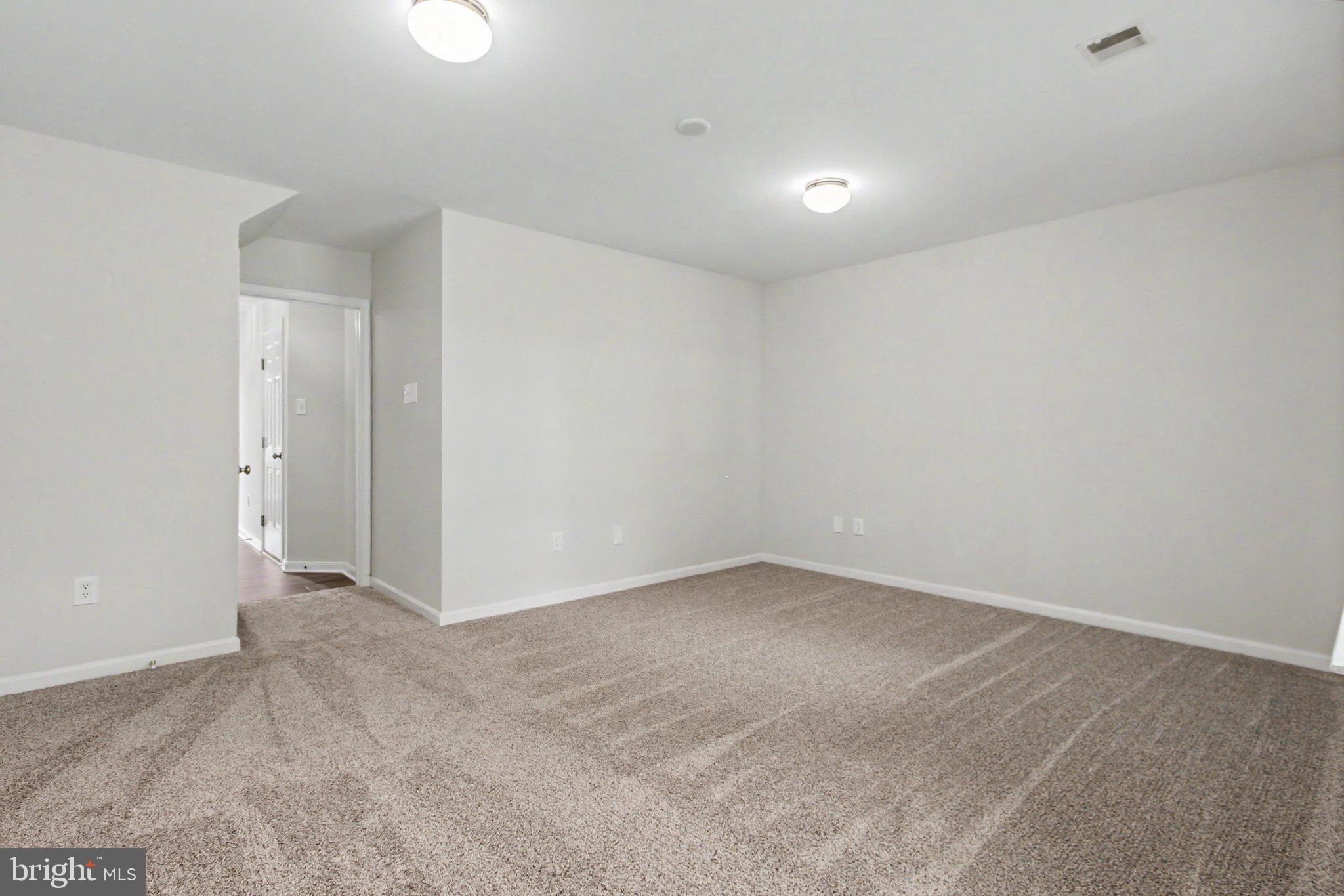 BISCAYNE WOODS - Residential