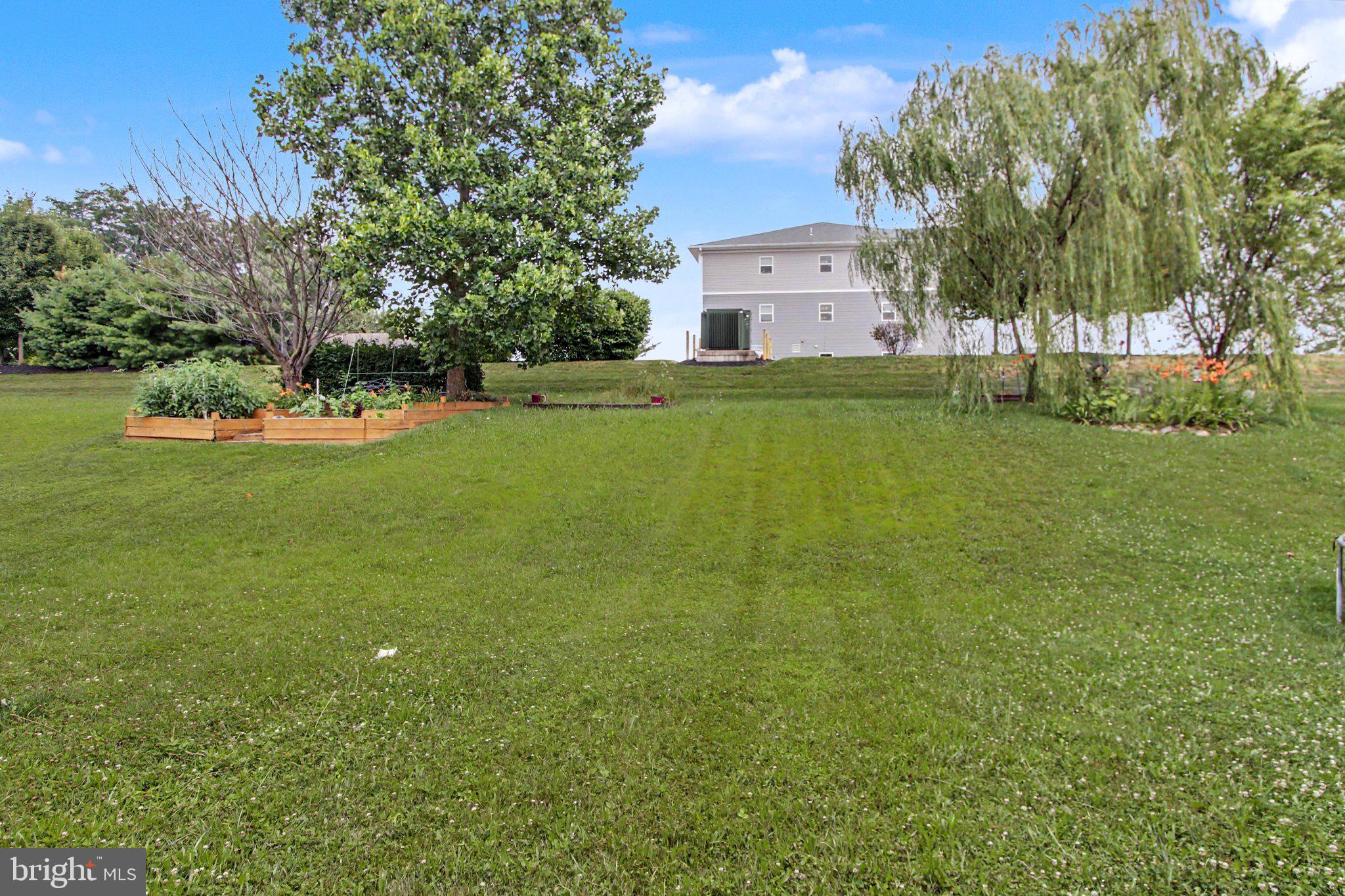 BISCAYNE WOODS - Residential
