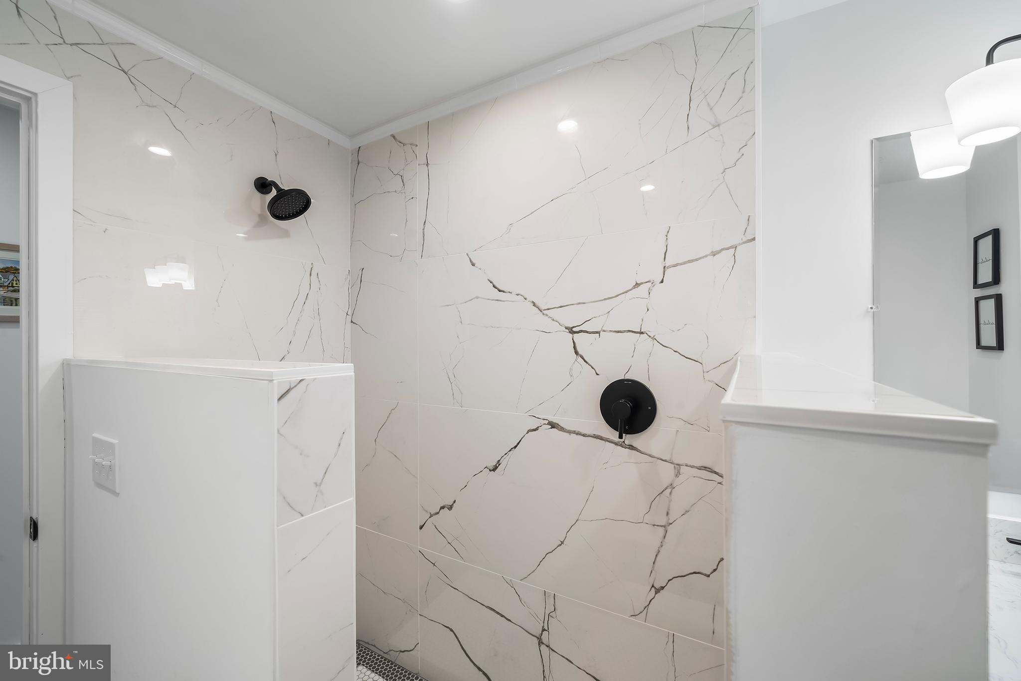FAIRMOUNT - Residential
